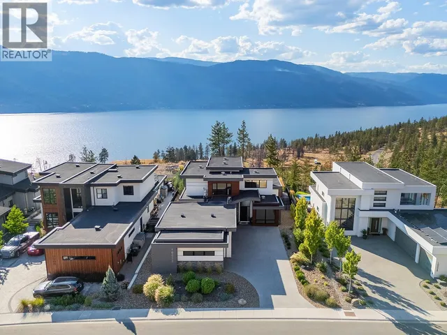 10018 BEACON HILL DRIVE, Lake Country 3