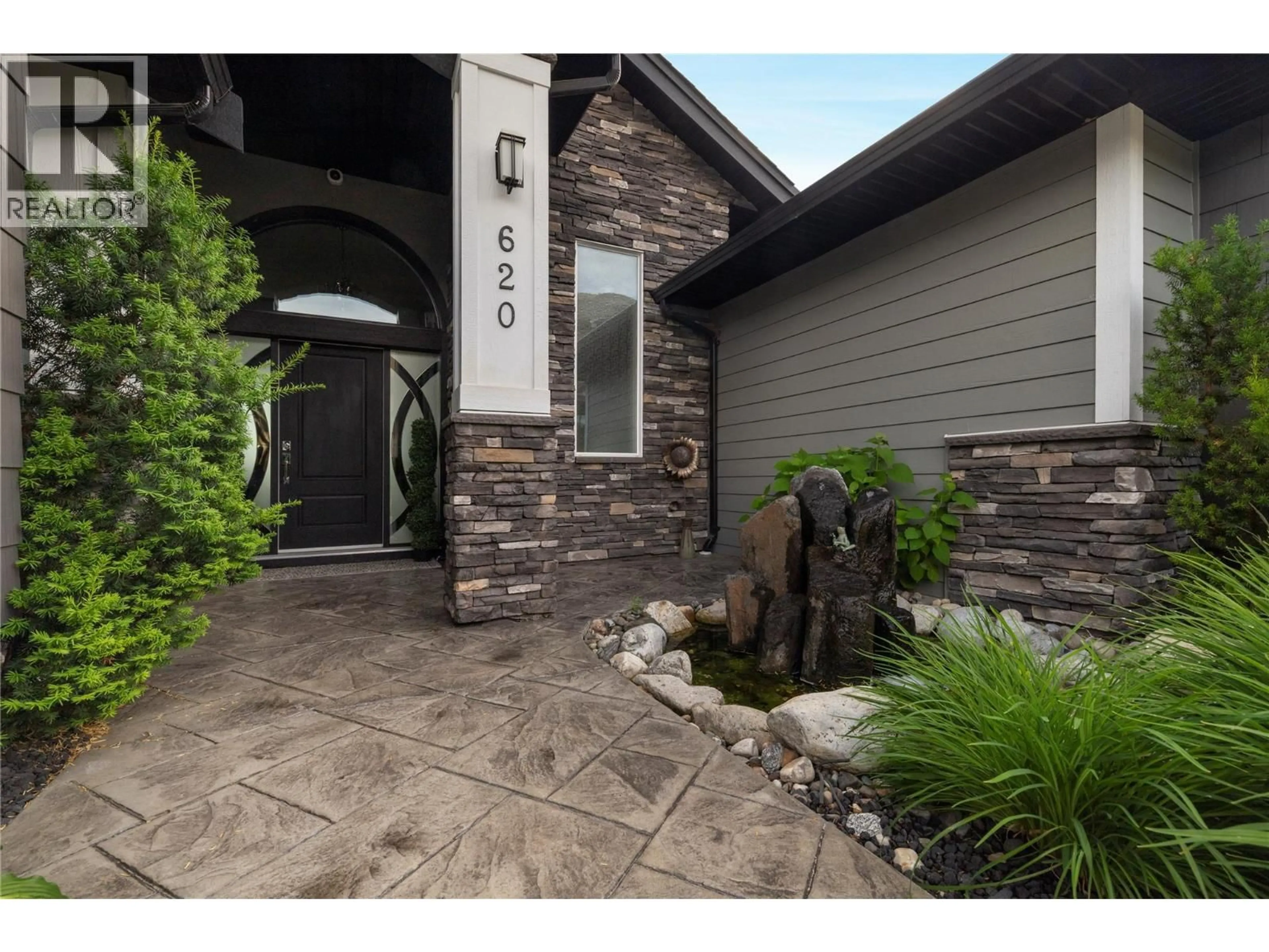 Indoor entryway for 620 MT. IDA DRIVE, Coldstream British Columbia V1B3Y6