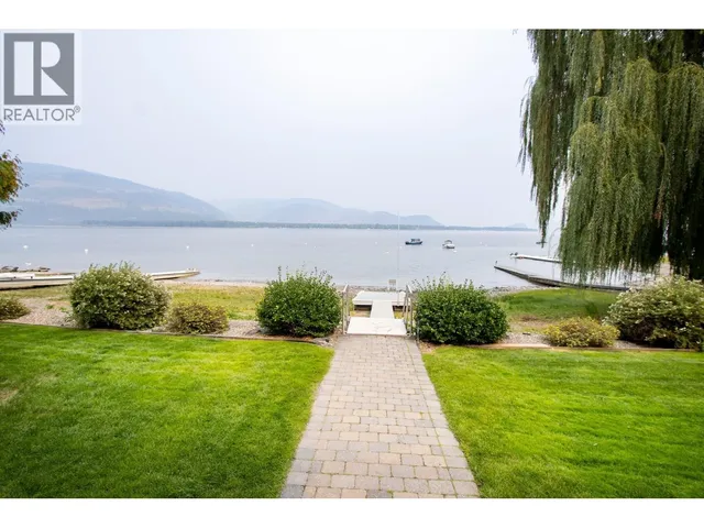 3075 WAVERLY RD. ROAD, Sorrento 2