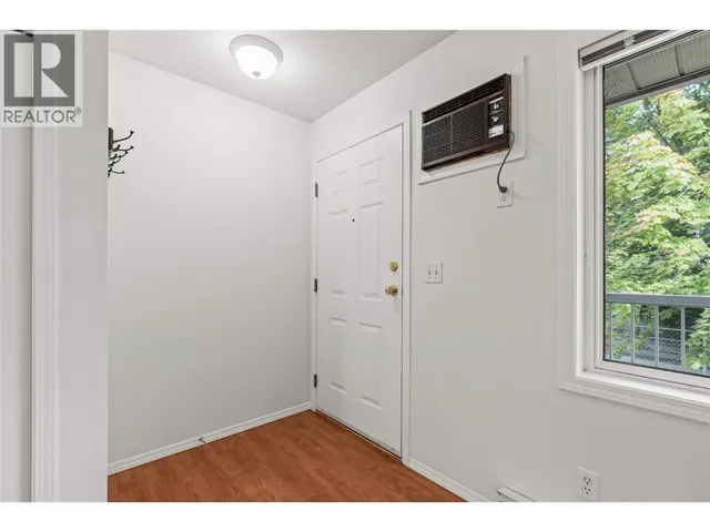 221 - 4202 ALEXIS PARK DRIVE, Vernon 5