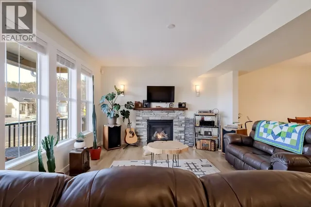 926 HOLDEN ROAD, Penticton 5