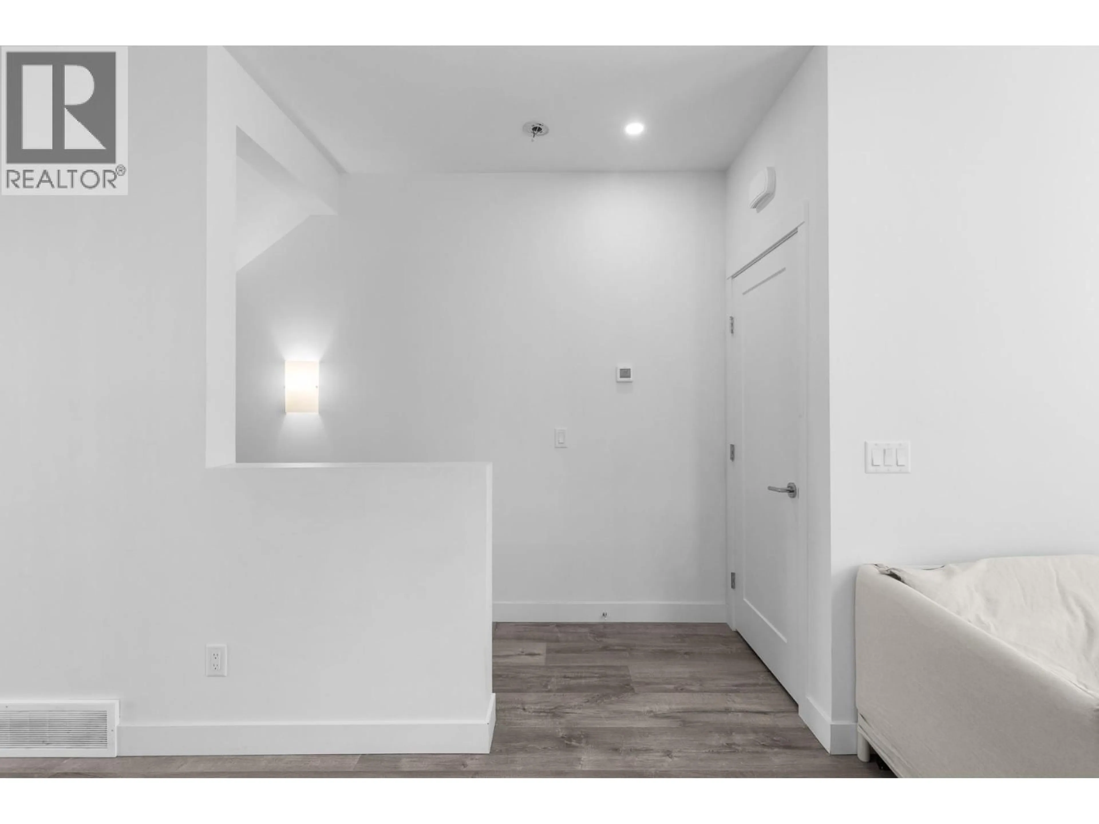 A pic of a room for 19 - 610 ACADEMY WAY, Kelowna British Columbia V1V0H2