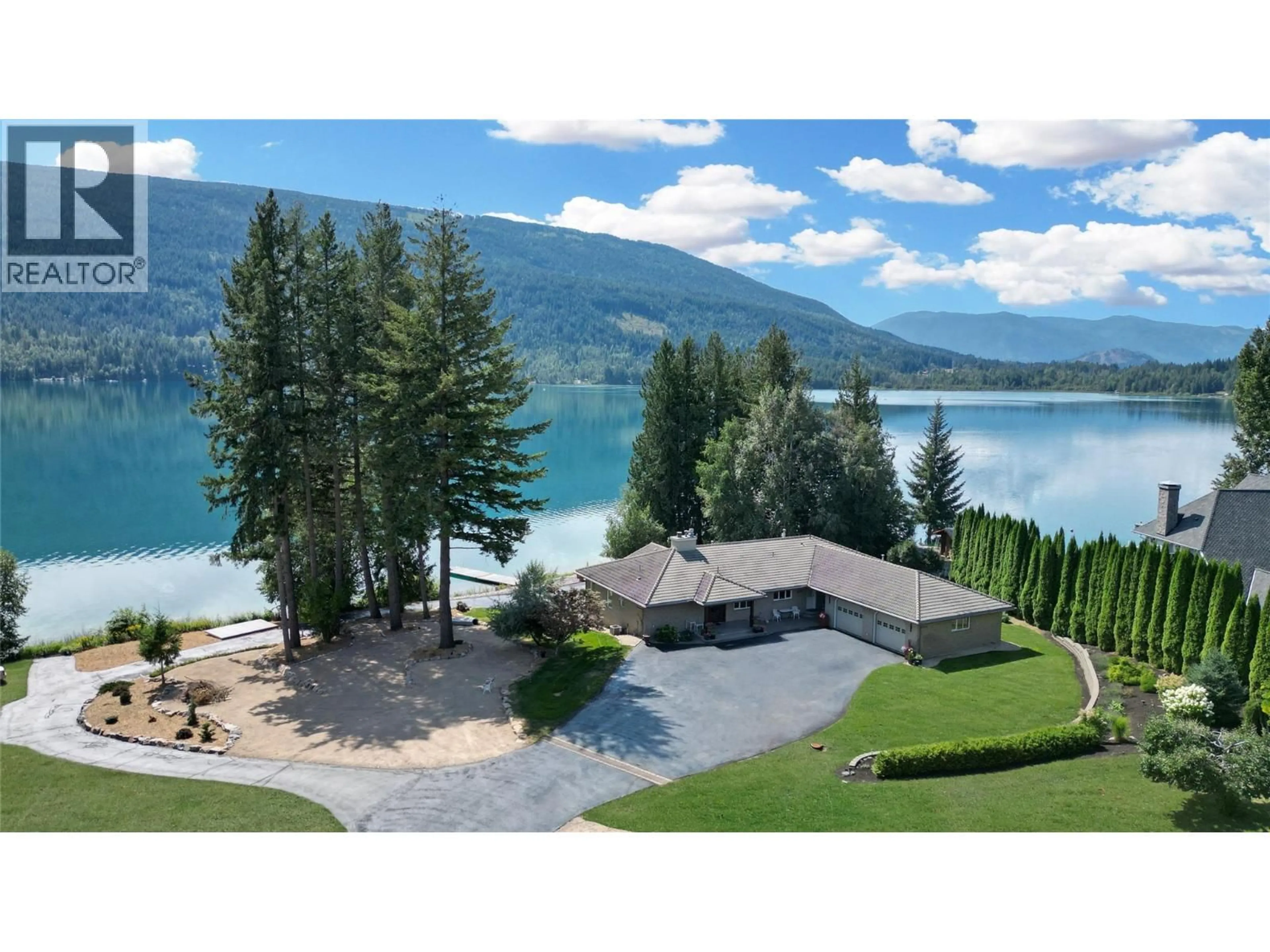 A pic from outside/outdoor area/front of a property/back of a property/a pic from drone, water/lake/river/ocean view for 3886 PARRI ROAD, Sorrento British Columbia V0E2W1