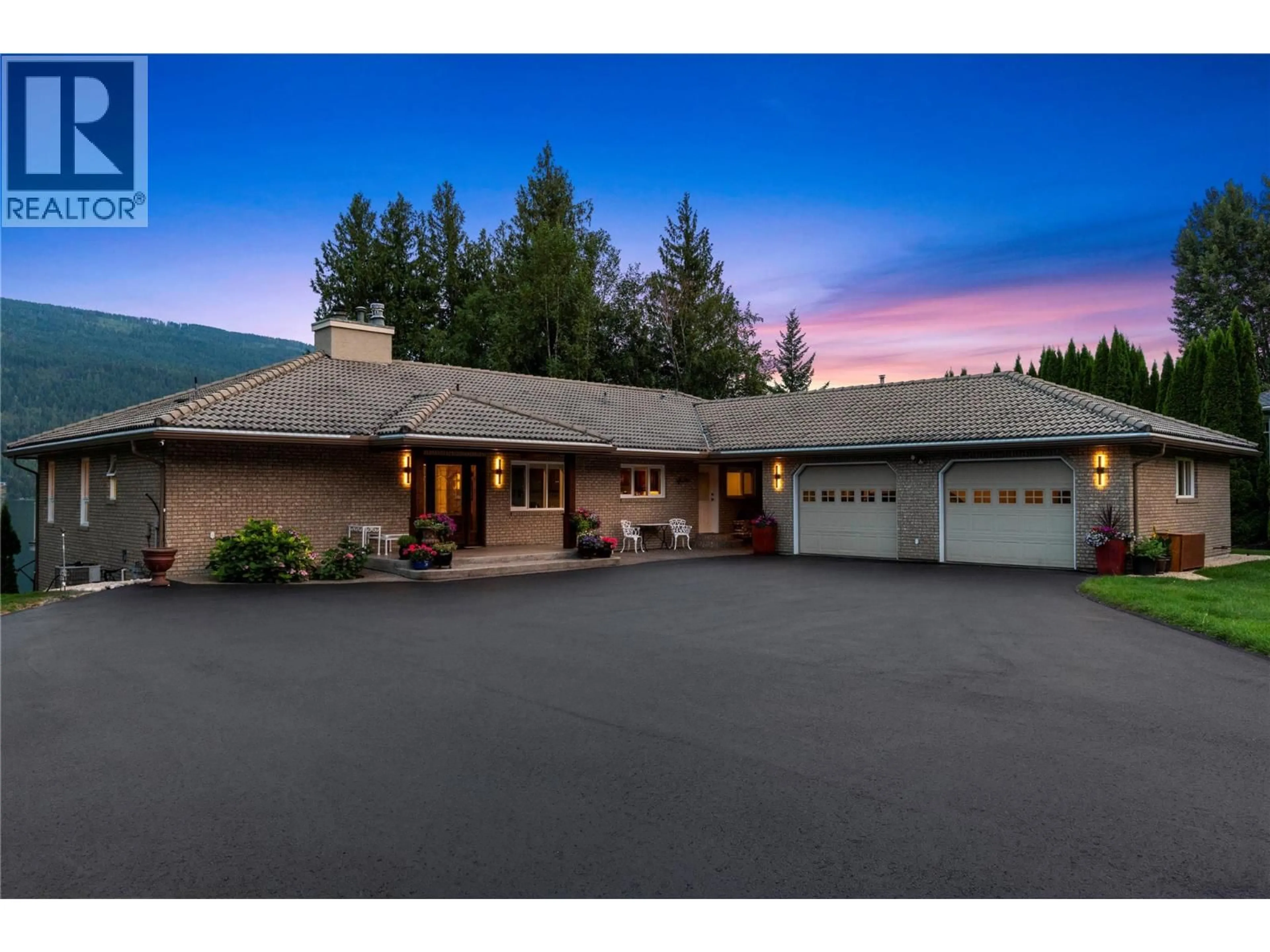 Unknown for 3886 PARRI ROAD, Sorrento British Columbia V0E2W1