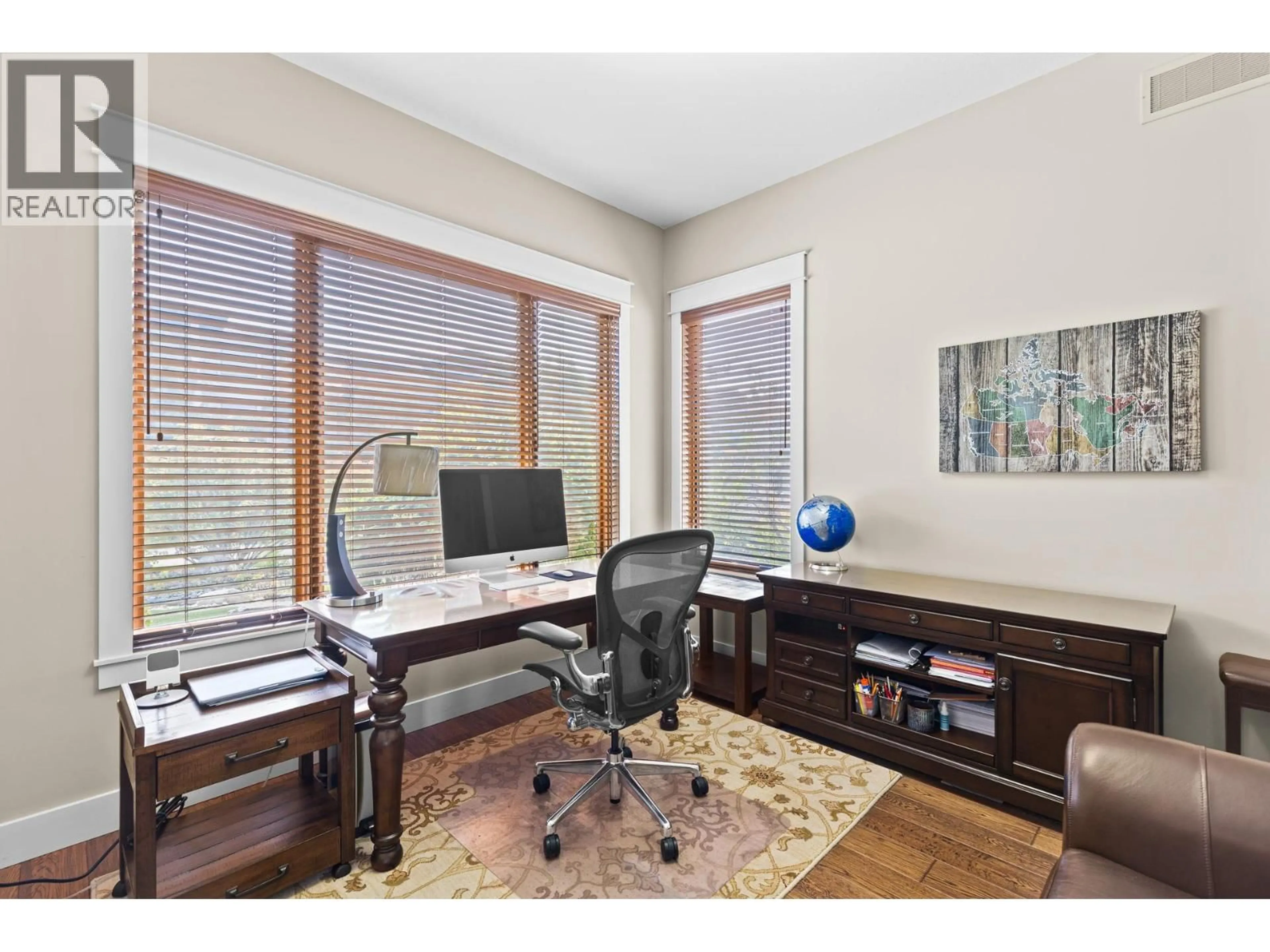 A pic of a room for 942 HEWETSON AVENUE, Kelowna British Columbia V1W5H8