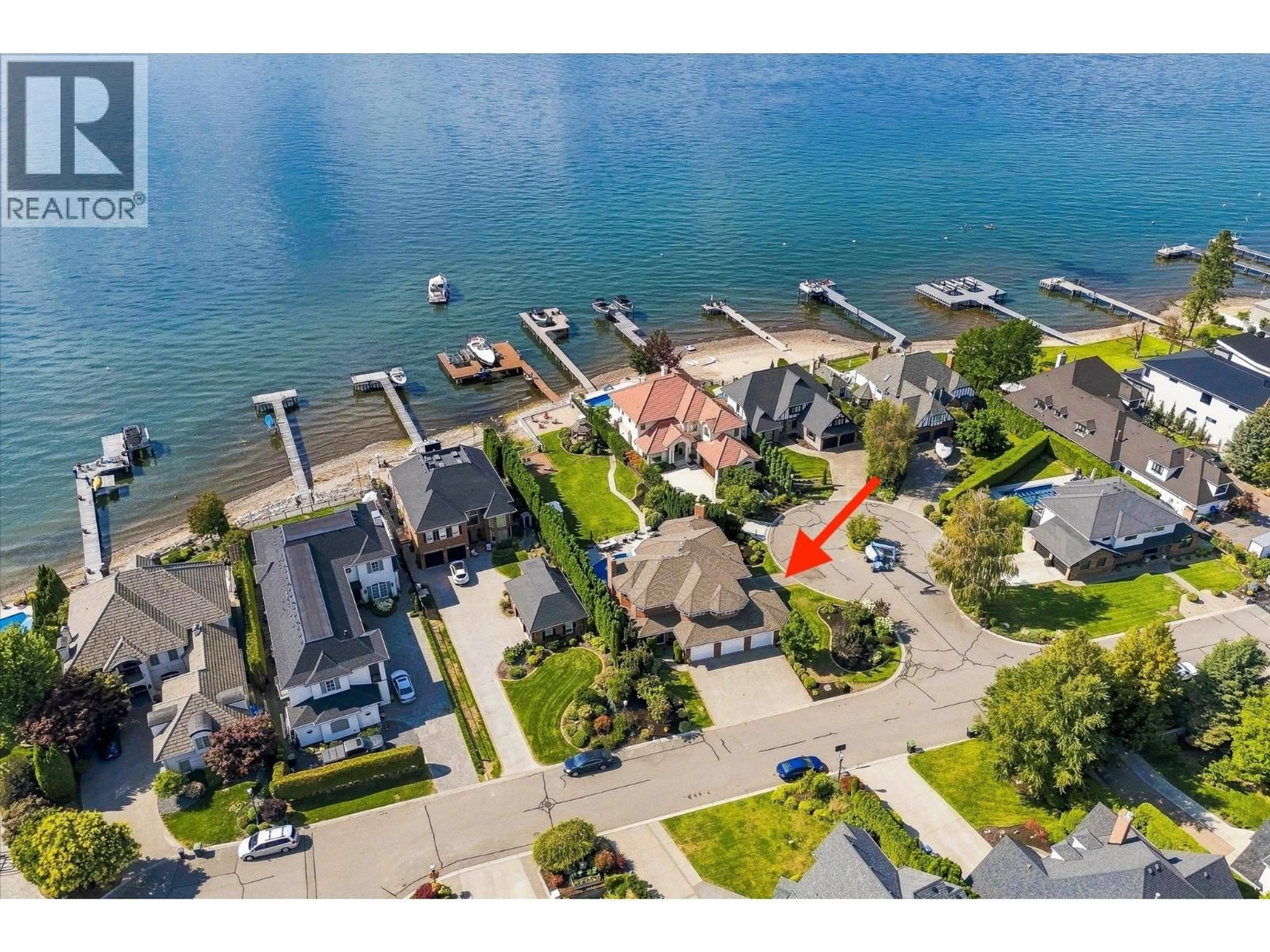 A pic from outside/outdoor area/front of a property/back of a property/a pic from drone, water/lake/river/ocean view for 5 - 4524 ELDORADO COURT, Kelowna British Columbia V1W1G3