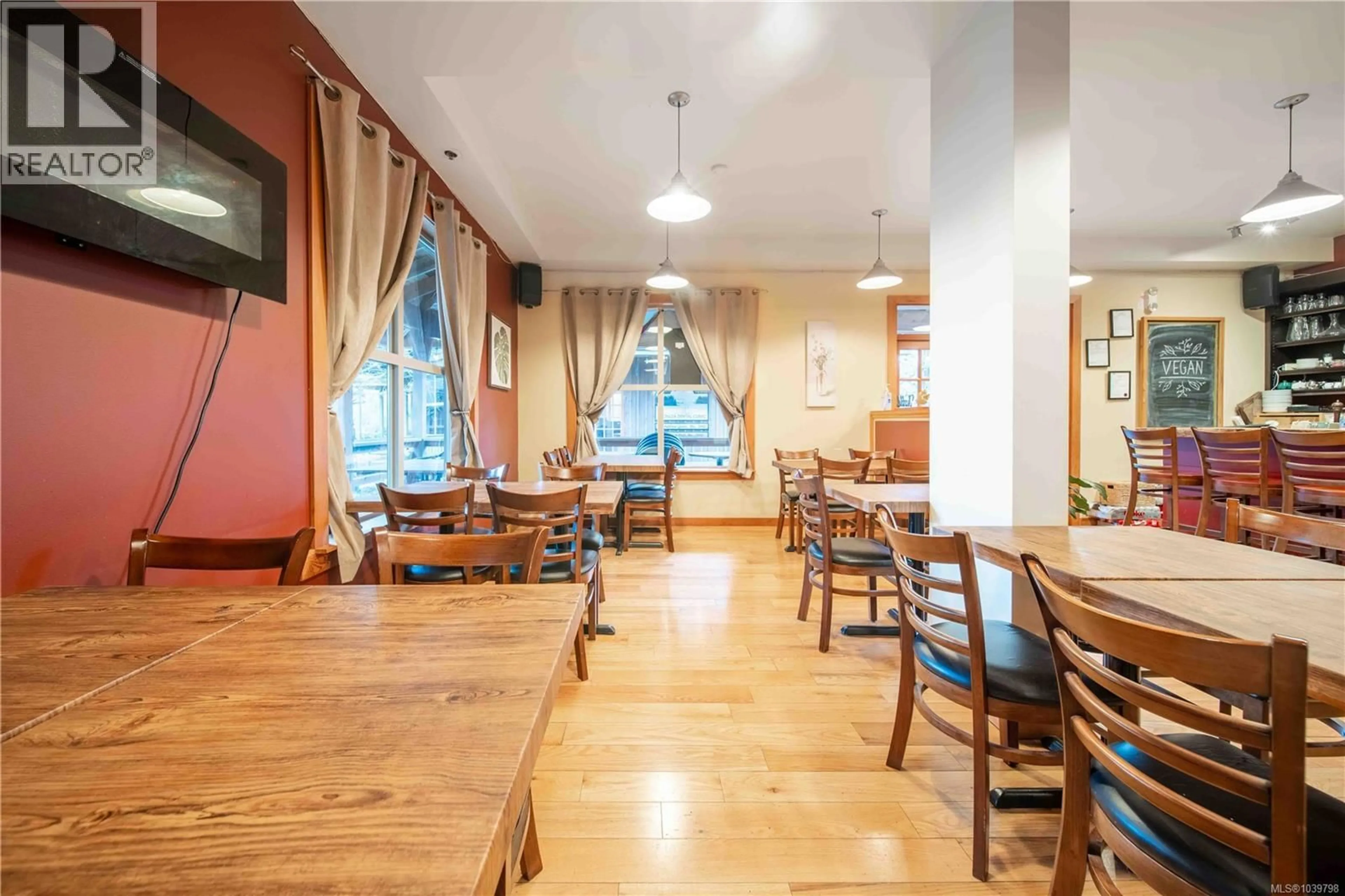 Dining room, unknown for 102 - 5281 RUTHERFORD ROAD, Nanaimo British Columbia V9T5N9