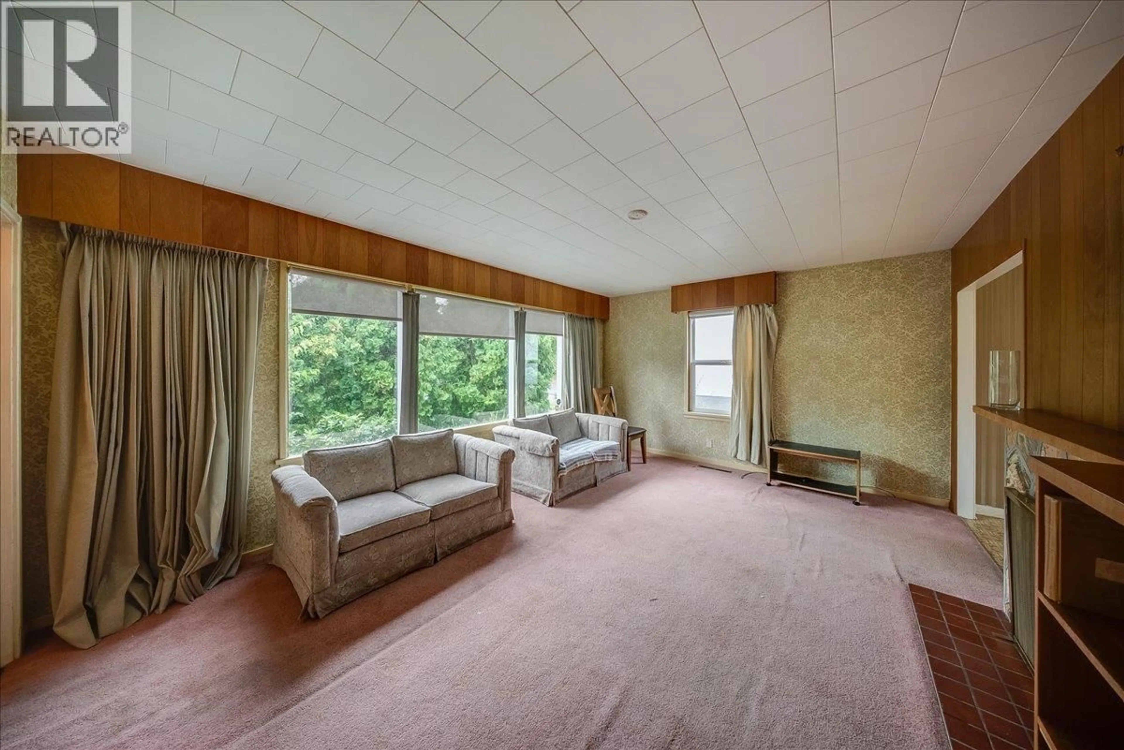 A pic of a room for 306 SYLVIA CRESCENT, Trail British Columbia V1R1A5