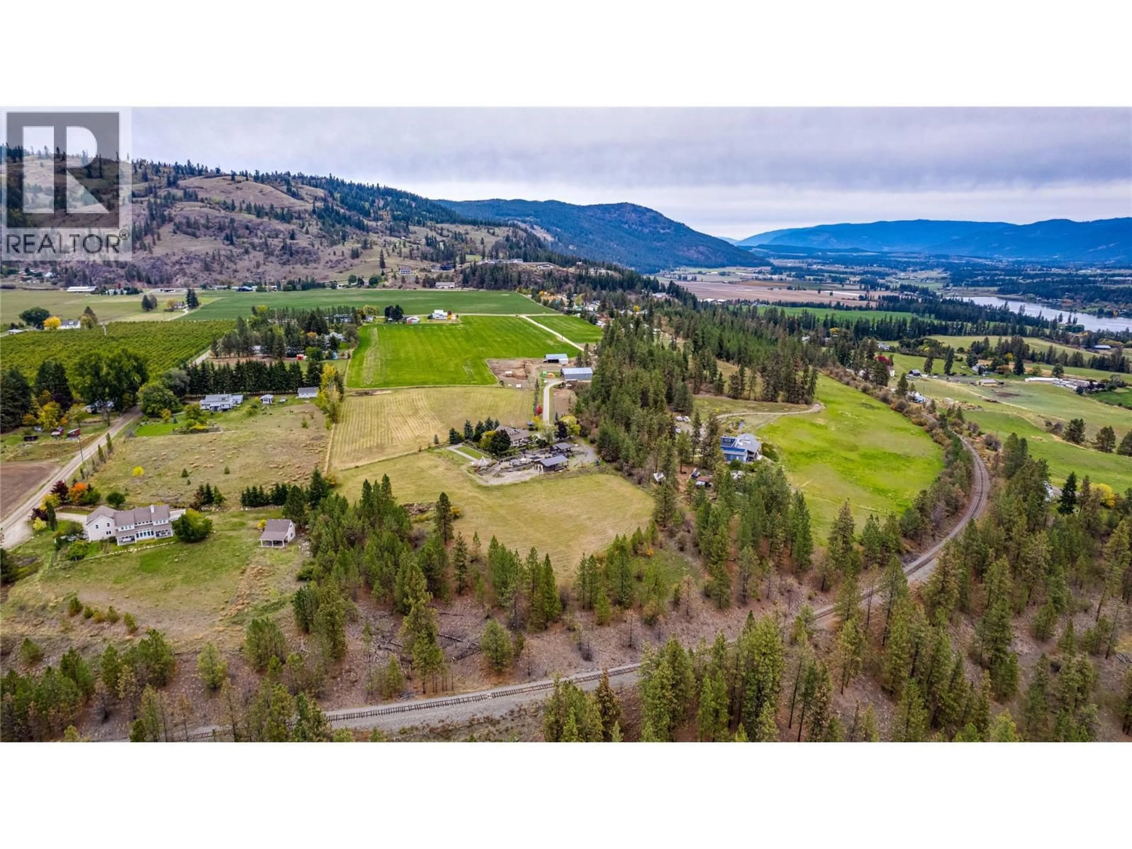 A pic from outside/outdoor area/front of a property/back of a property/a pic from drone, mountain view for 4671 GRANDVIEW FLATS ROAD SOUTH, Spallumcheen British Columbia V4Y0P6