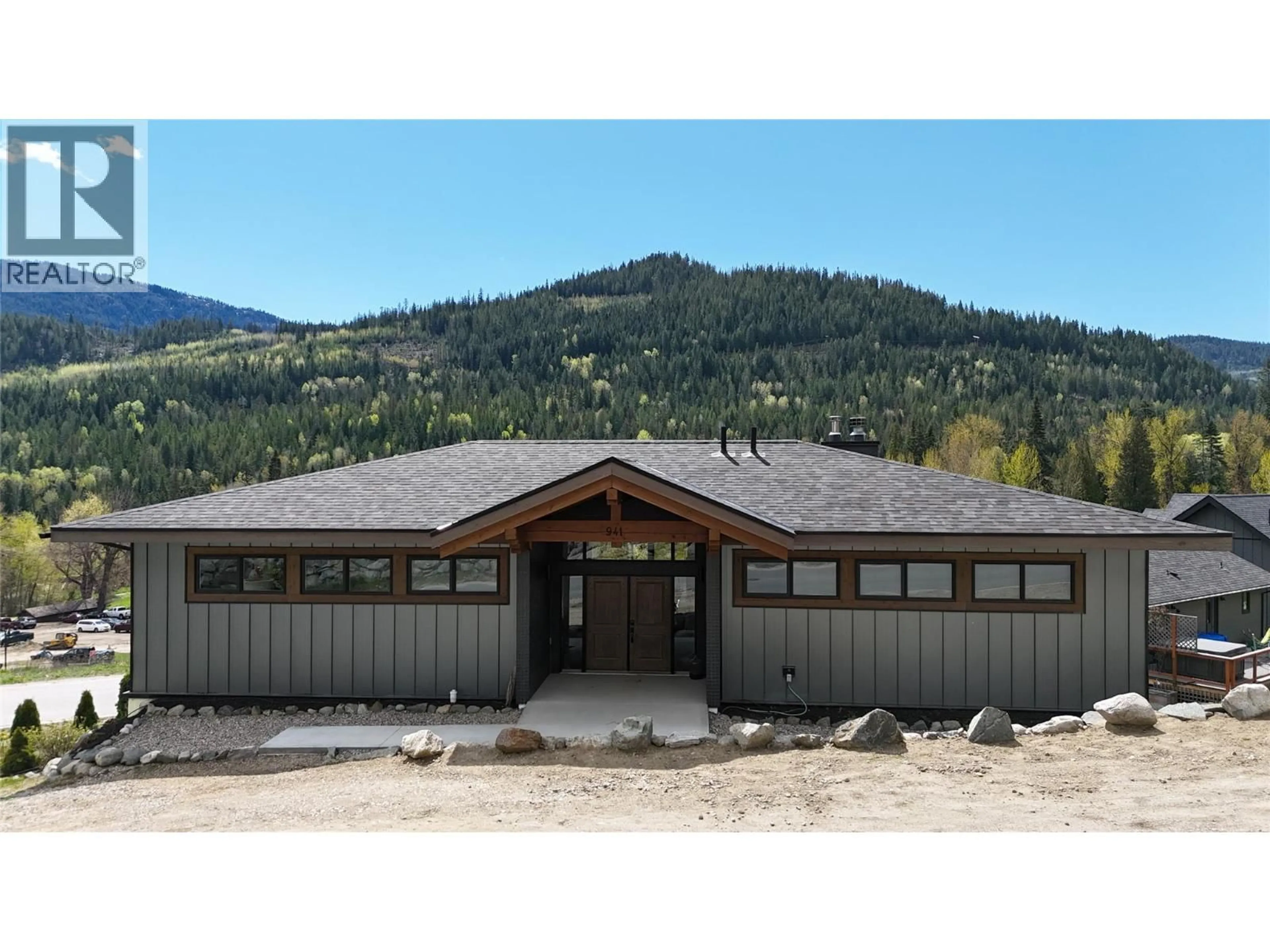 Home with vinyl exterior material, mountain view for 941 REDSTONE DRIVE, Rossland British Columbia V0G1Y0