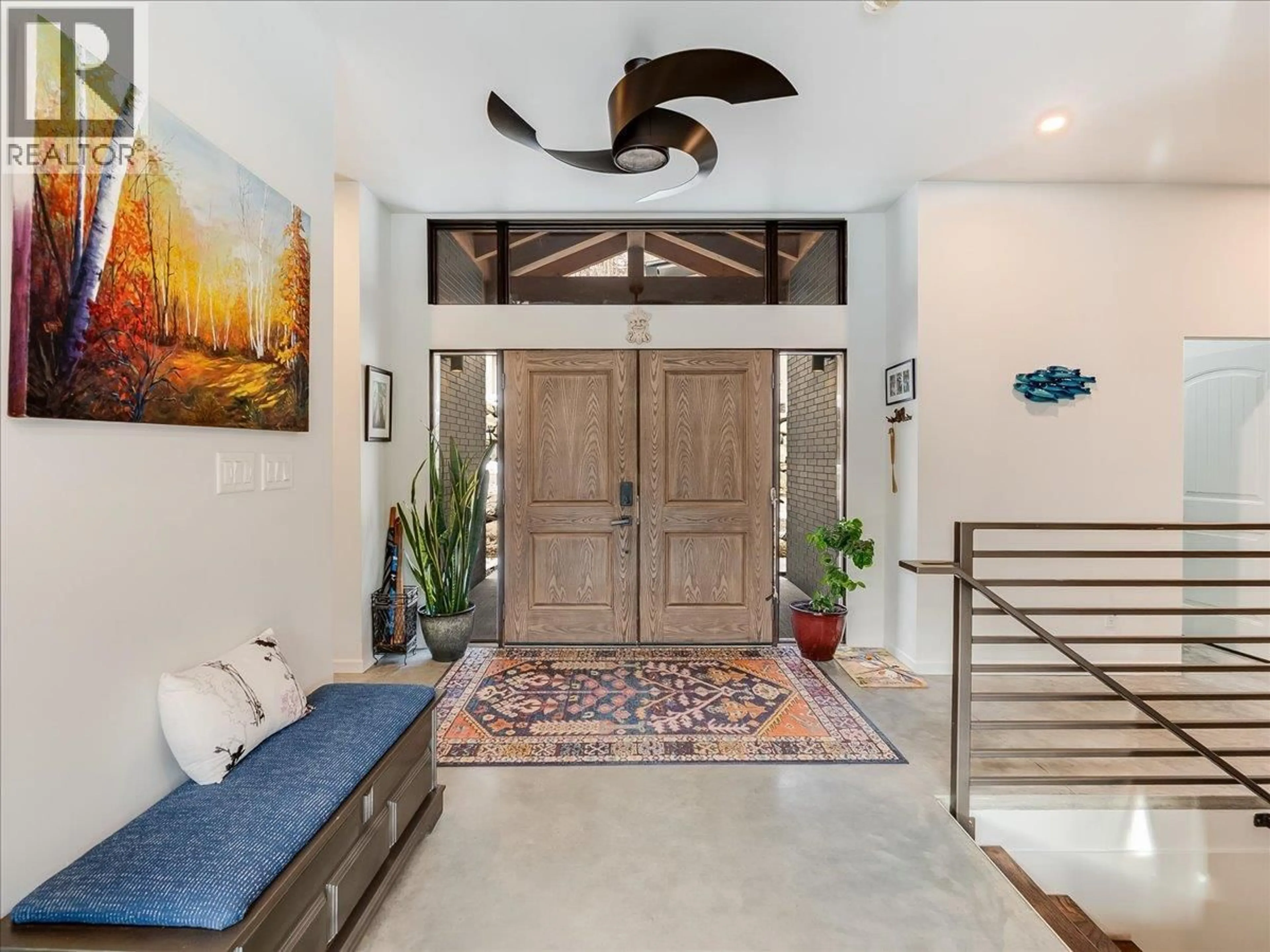 Indoor entryway for 941 REDSTONE DRIVE, Rossland British Columbia V0G1Y0