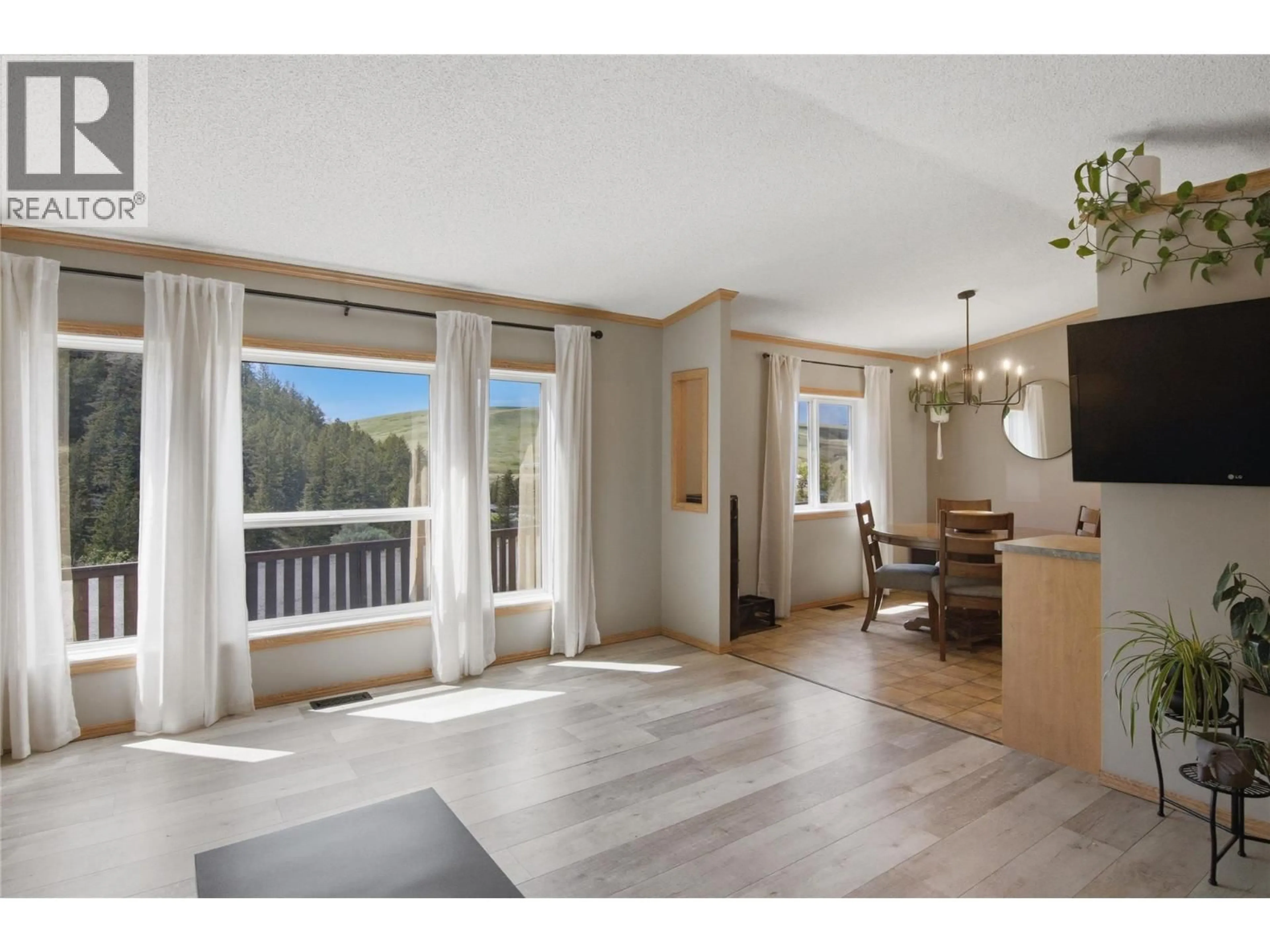 Unknown for 8 - 2815 PRINCETON KAMLOOPS HIGHWAY, Kamloops British Columbia V0E2A0