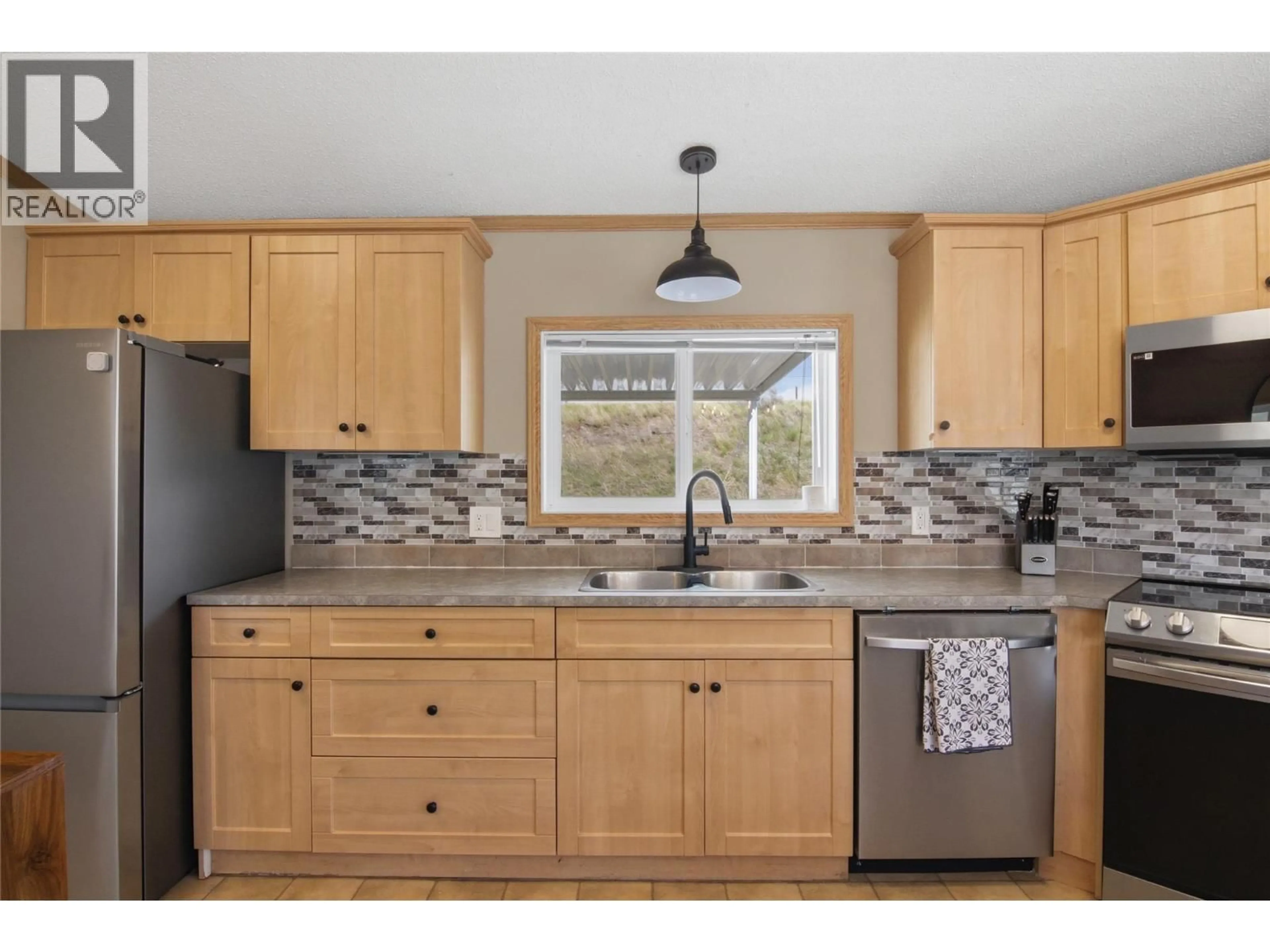 Standard kitchen, unknown for 8 - 2815 PRINCETON KAMLOOPS HIGHWAY, Kamloops British Columbia V0E2A0