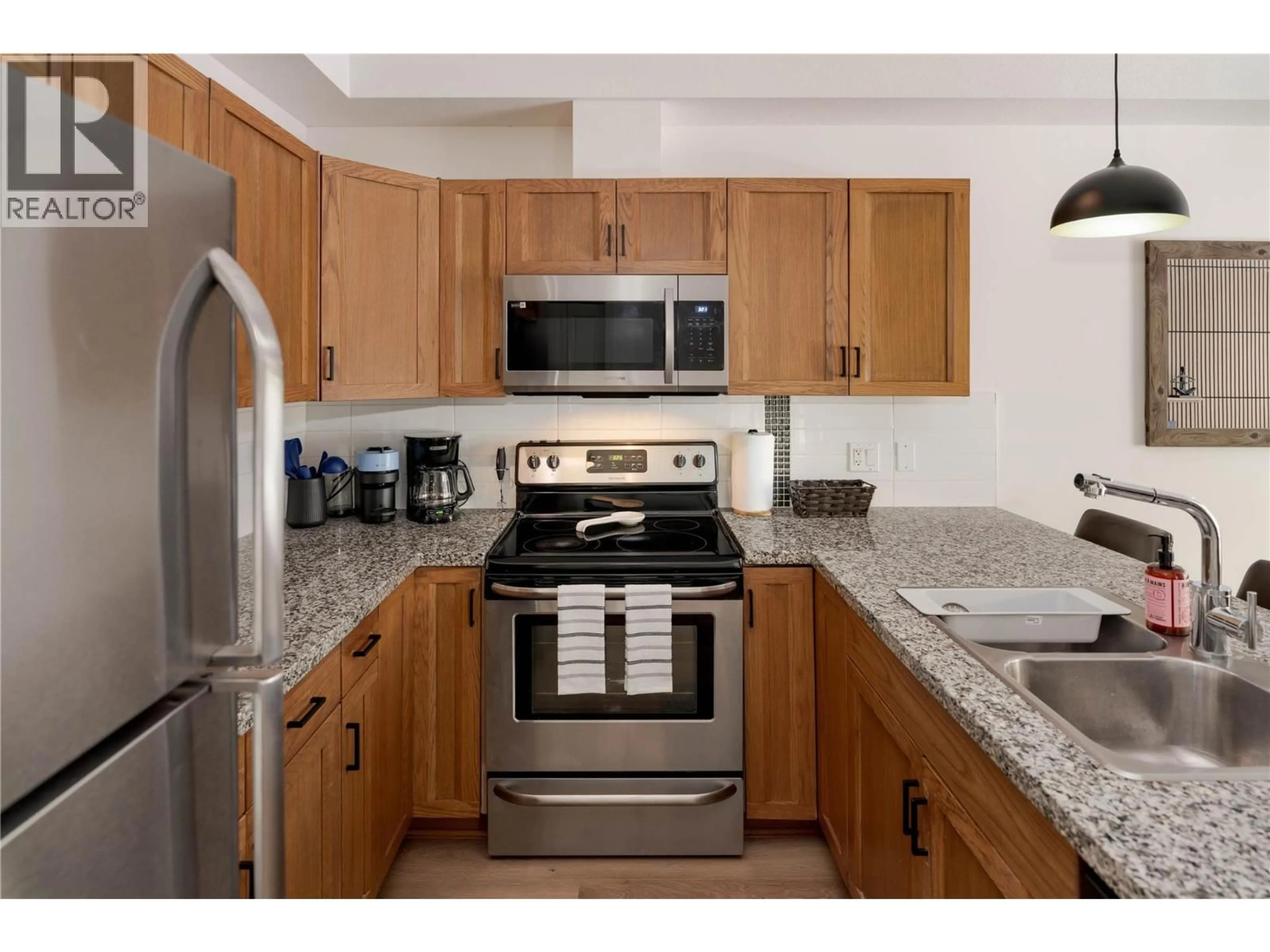 Standard kitchen, unknown for 208 - 3229 SKYVIEW LANE, West Kelowna British Columbia V4T3J3