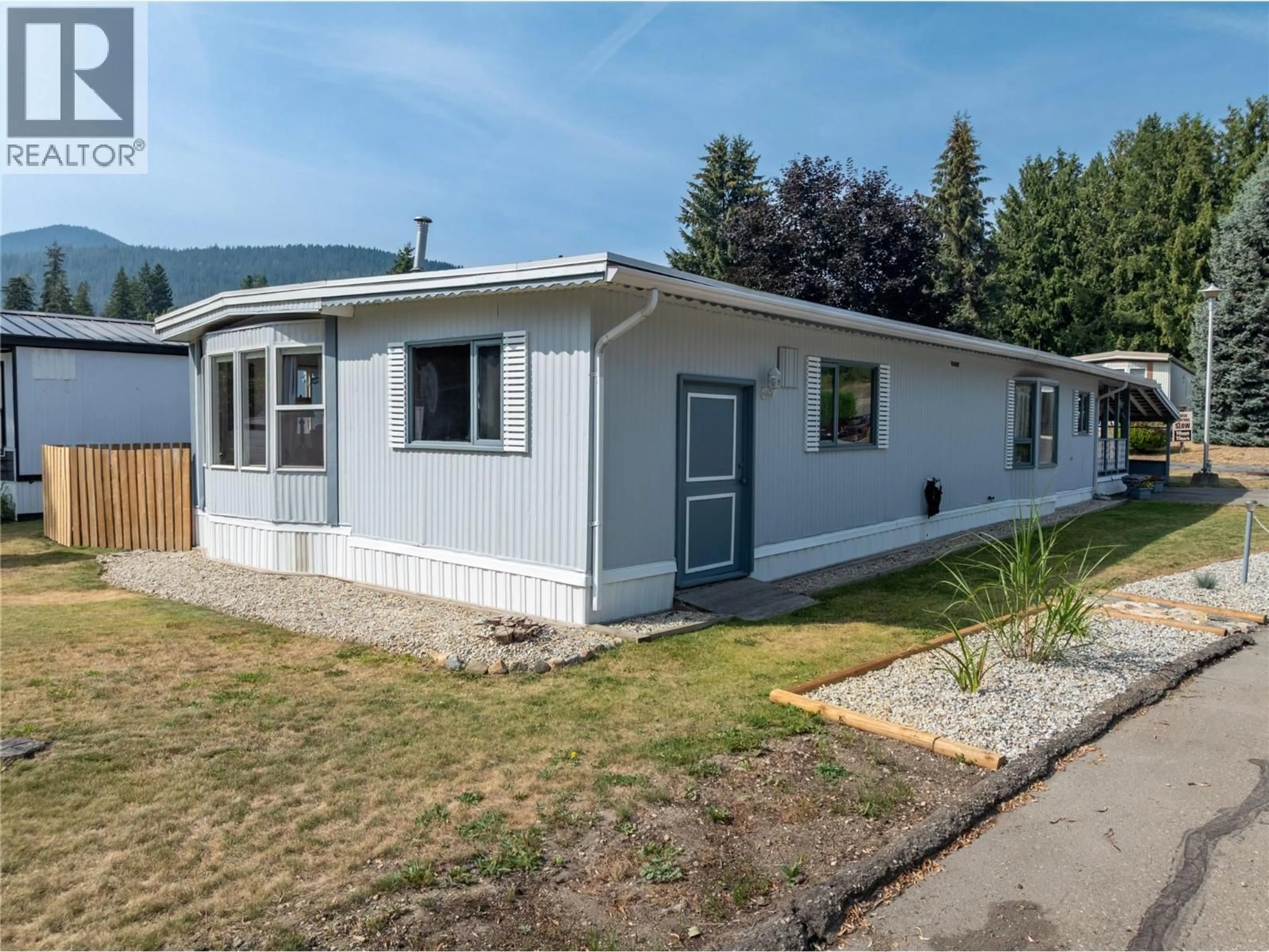 Home with vinyl exterior material, unknown for 1 - 1361 30 STREET SOUTHEAST, Salmon Arm British Columbia V1E2N4