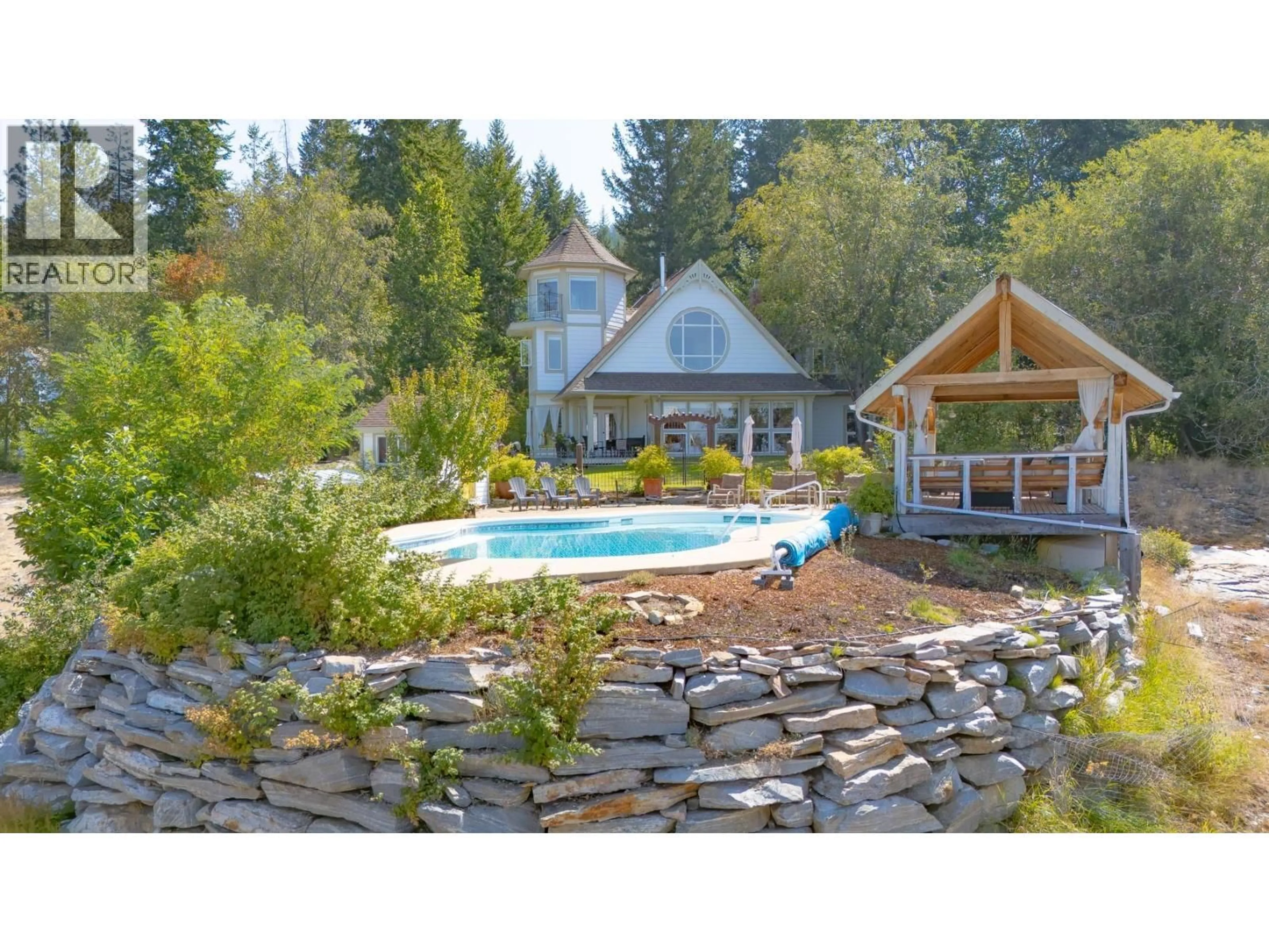 A pic from outside/outdoor area/front of a property/back of a property/a pic from drone, water/lake/river/ocean view for 114 BEAR END ROAD, Penticton British Columbia V2A8V6