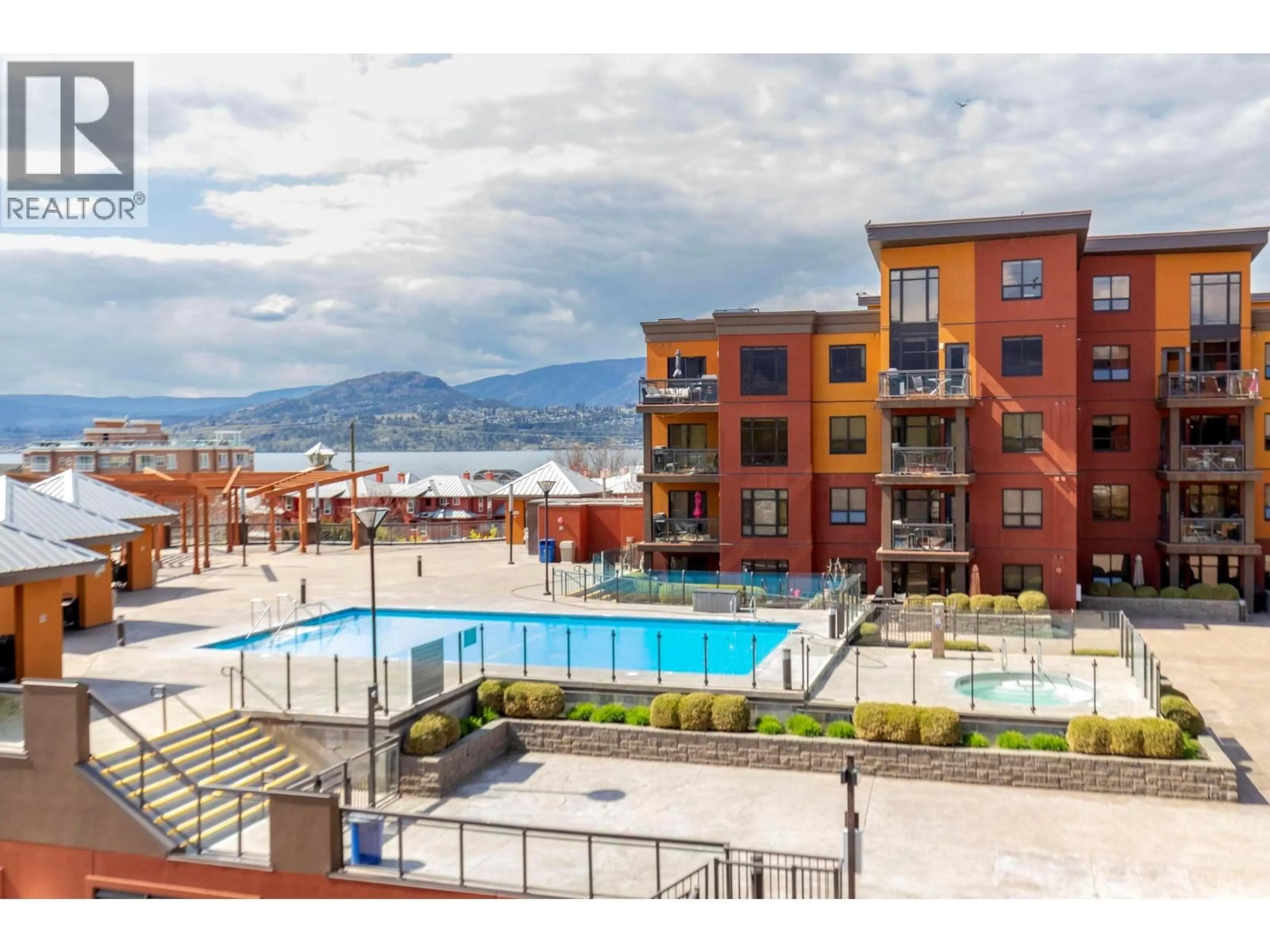 Pool for 308 - 654 COOK ROAD, Kelowna British Columbia V1W3G7
