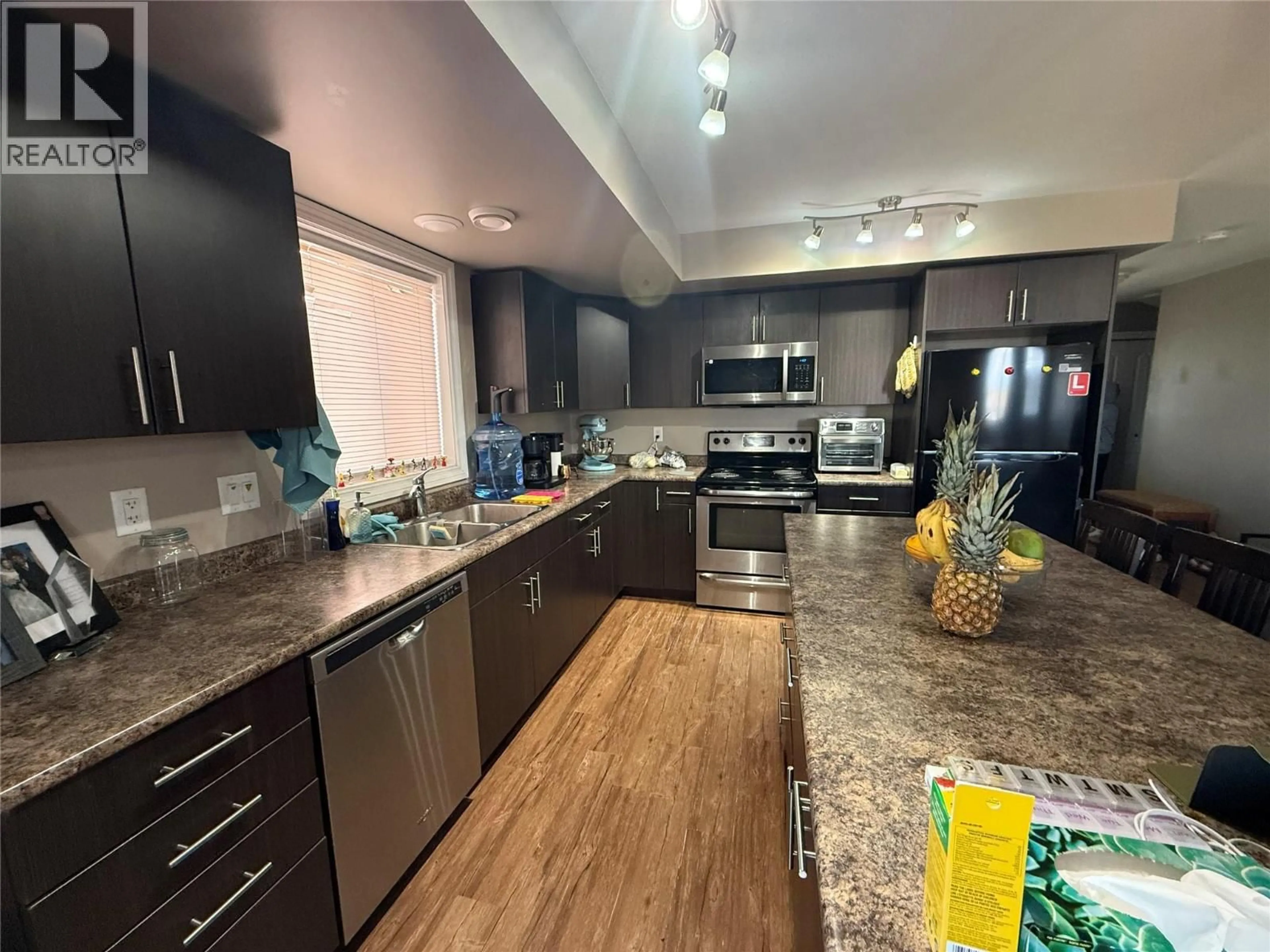 Open concept kitchen, unknown for 8107 18 STREET, Dawson Creek British Columbia V1G0G4