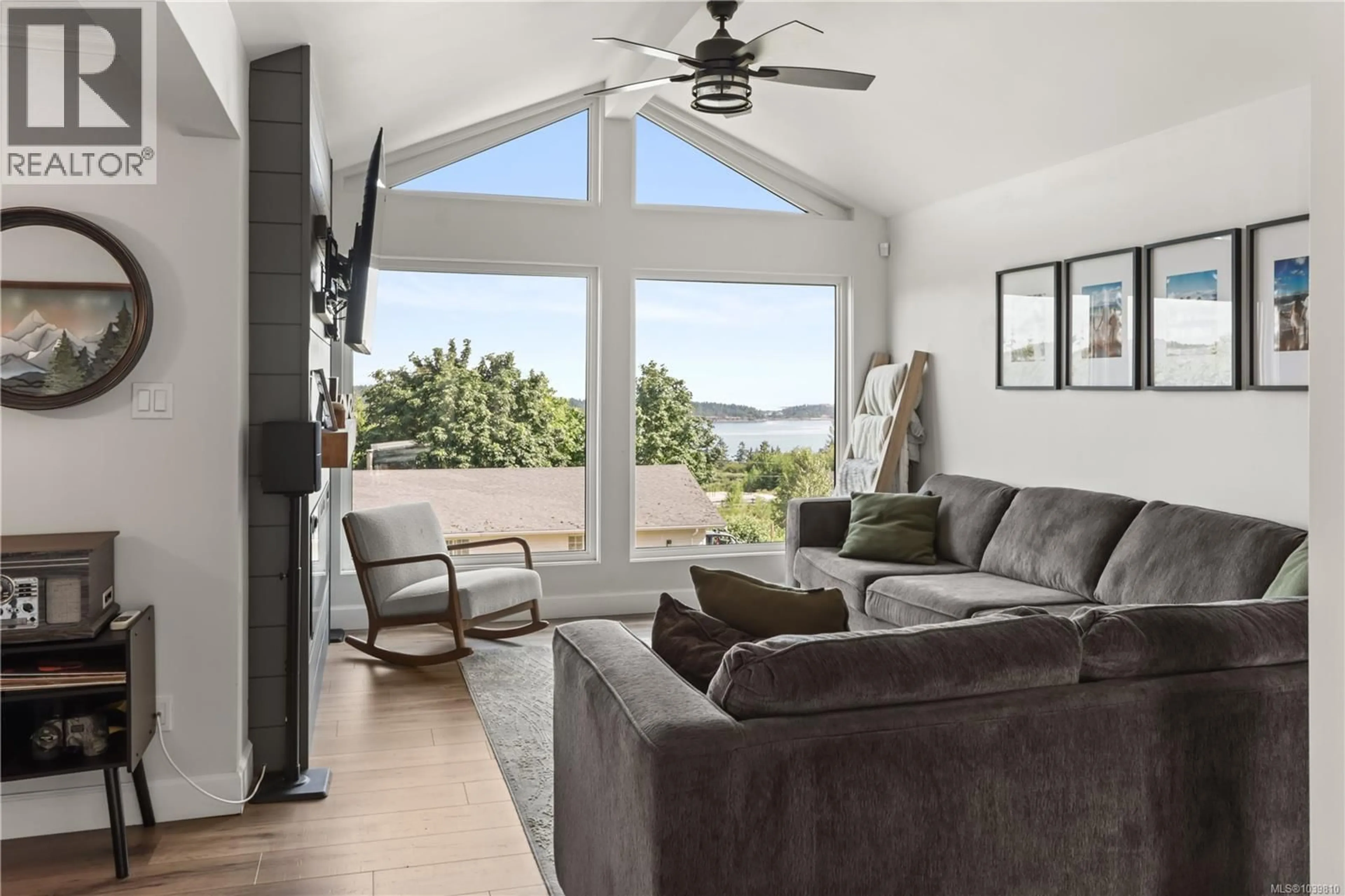 Living room with furniture, unknown for 8050 NORTHWIND DRIVE, Lantzville British Columbia V0R2H0