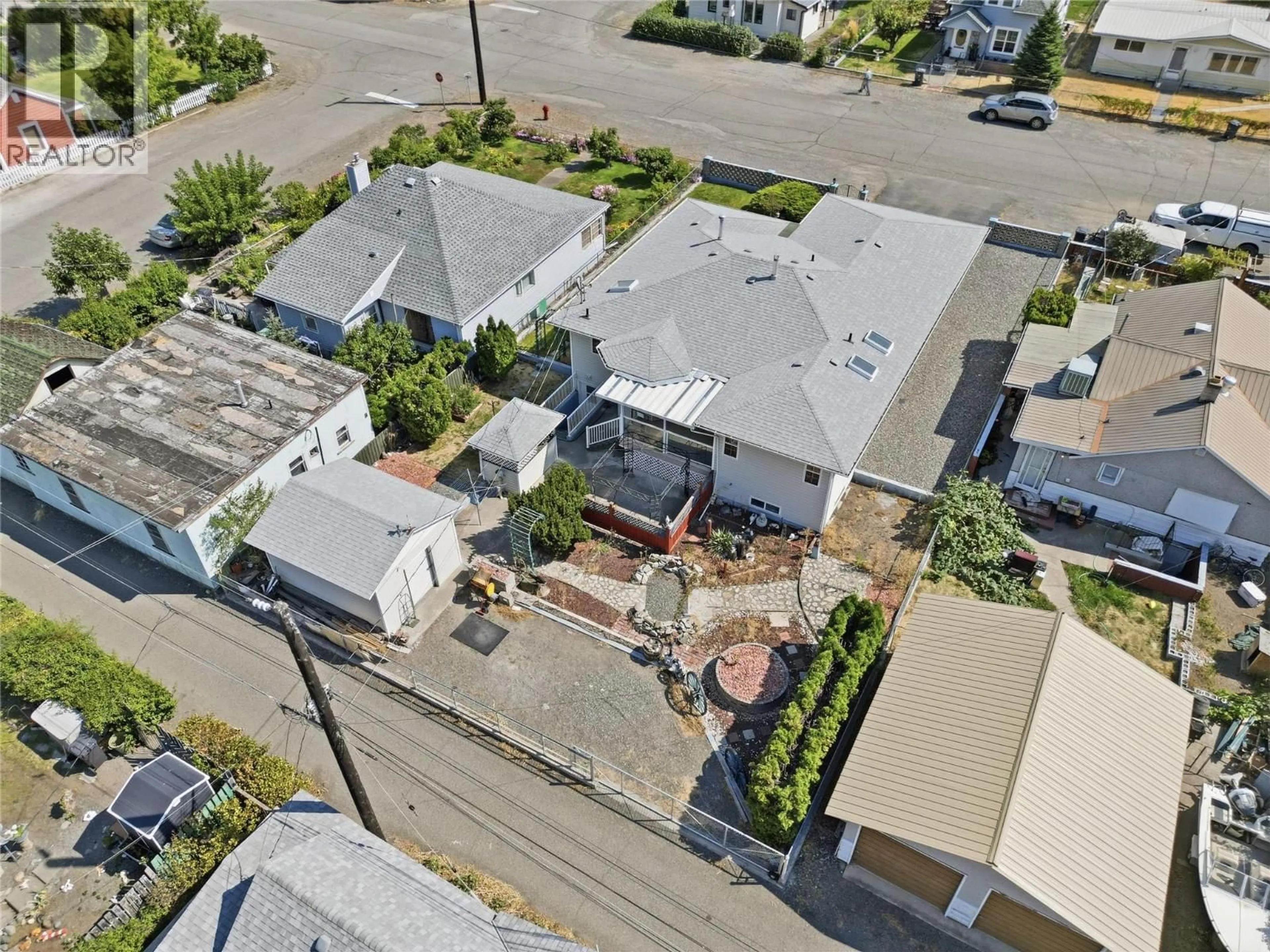A pic from outside/outdoor area/front of a property/back of a property/a pic from drone, street for 503 BANCROFT STREET, Ashcroft British Columbia V0K1A0