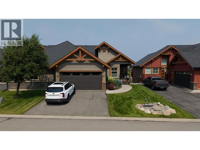 204 BOULDER CREEK DRIVE, Cranbrook 2