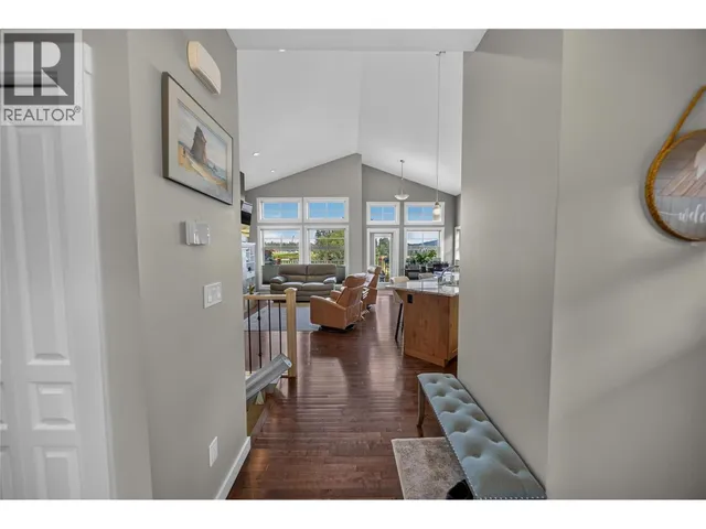 204 BOULDER CREEK DRIVE, Cranbrook 3