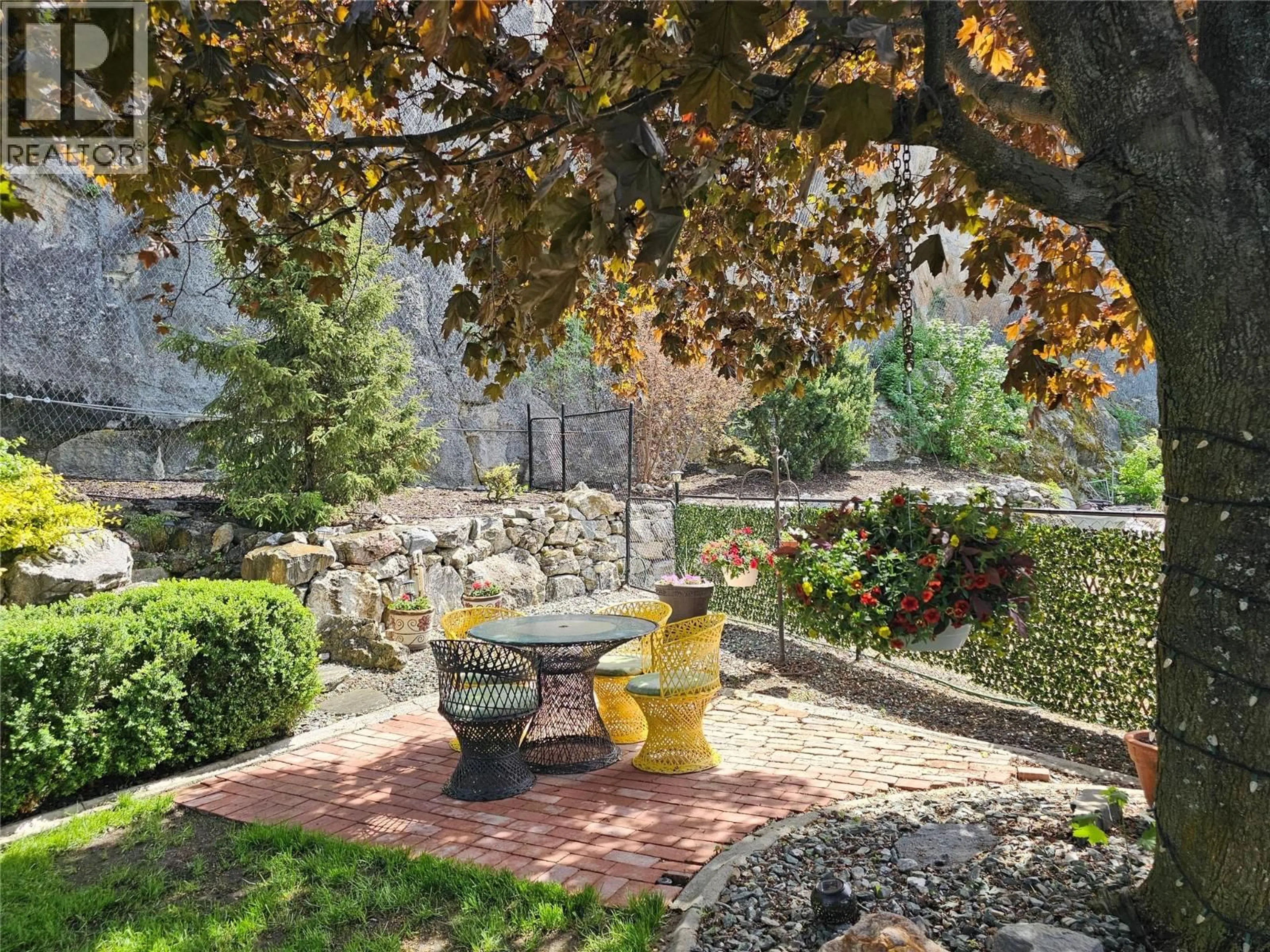 Patio, unknown for 3221 CROSBY ROAD, Vernon British Columbia V1T4Z7