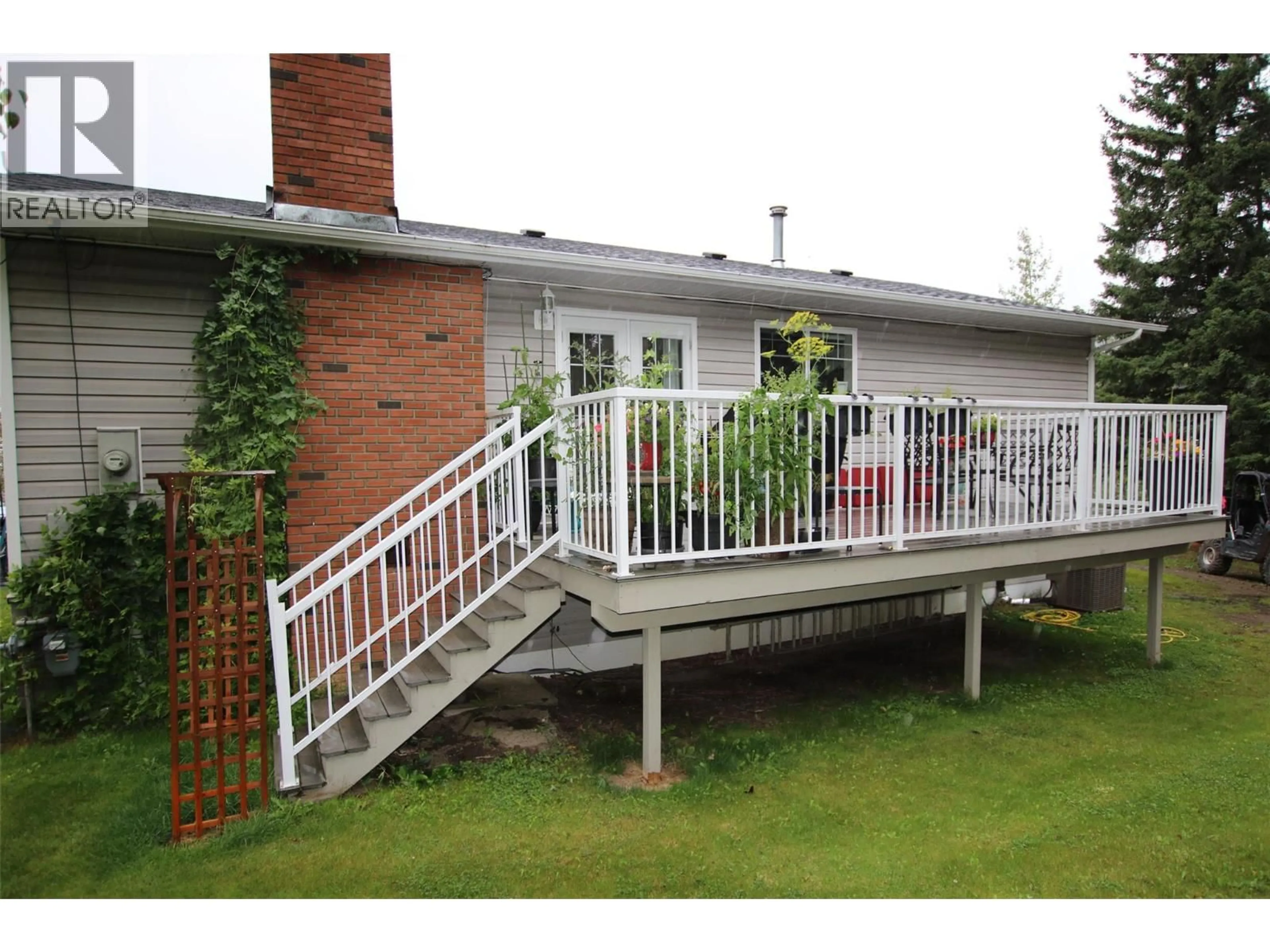 Patio, unknown for 40 KINUSEO PLACE, Tumbler Ridge British Columbia V0C2W0