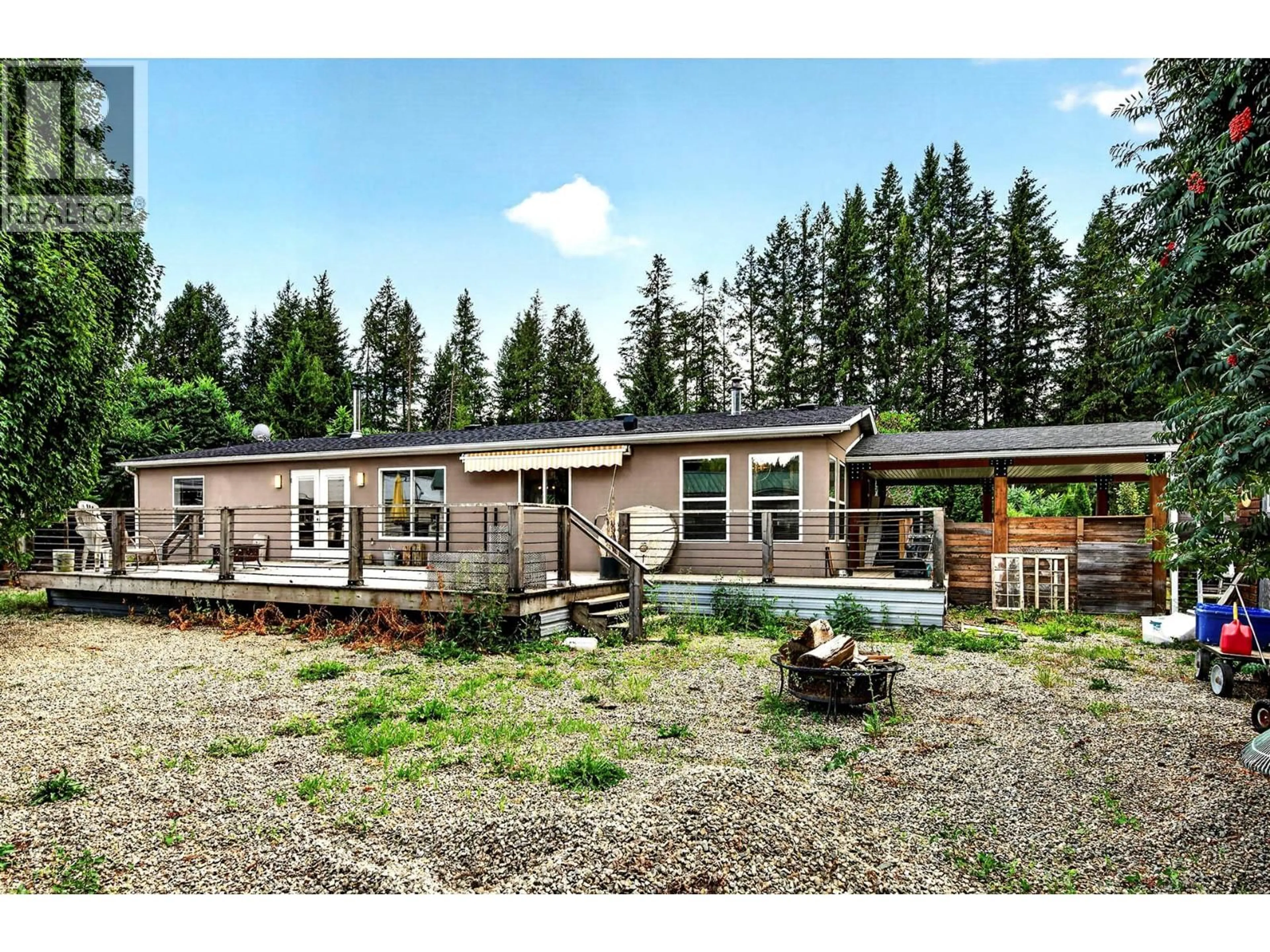 Home with vinyl exterior material, unknown for 11 - 361 RIDGE DRIVE, Clearwater British Columbia V0E1N2