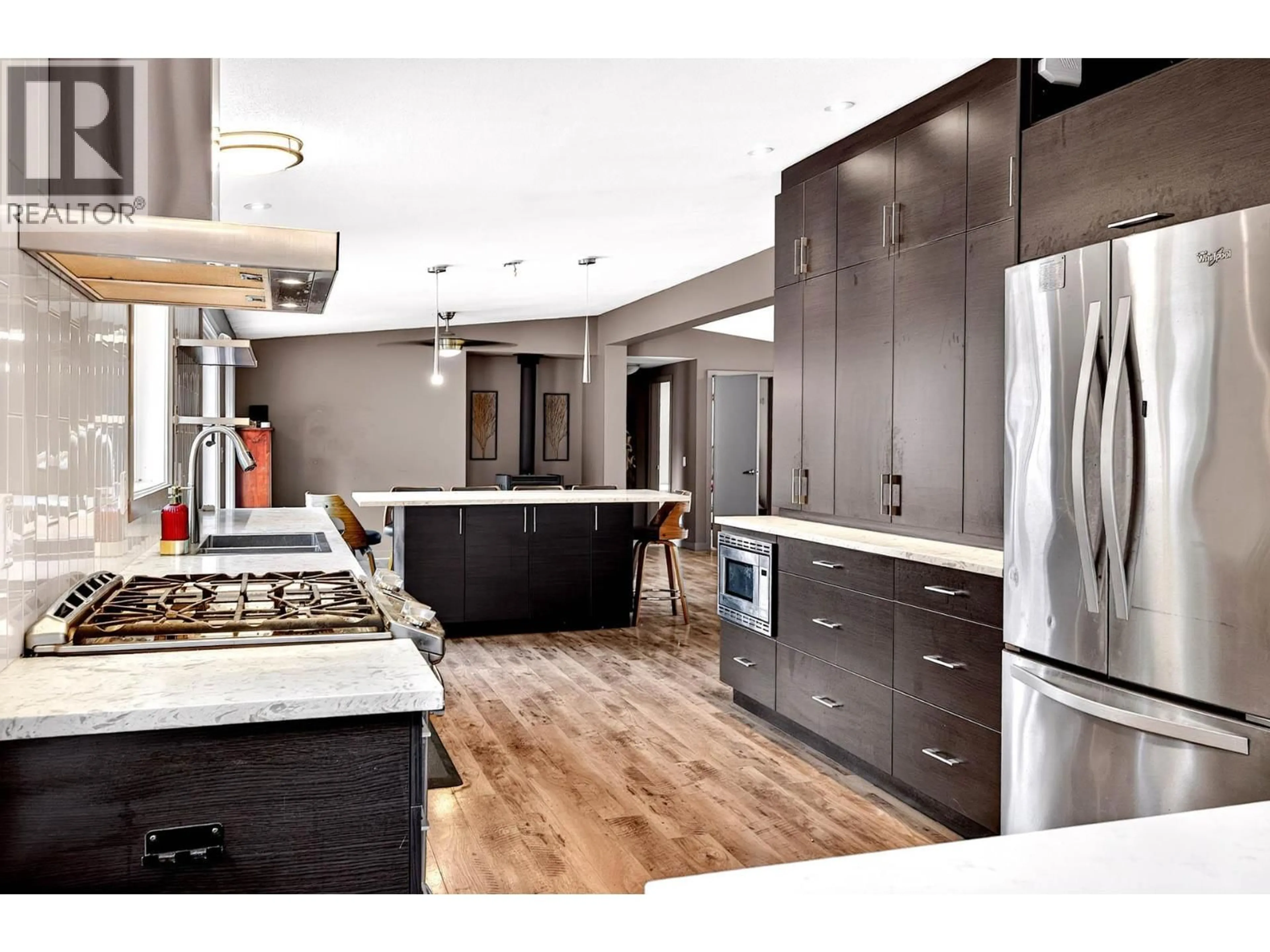 Contemporary kitchen, unknown for 11 - 361 RIDGE DRIVE, Clearwater British Columbia V0E1N2
