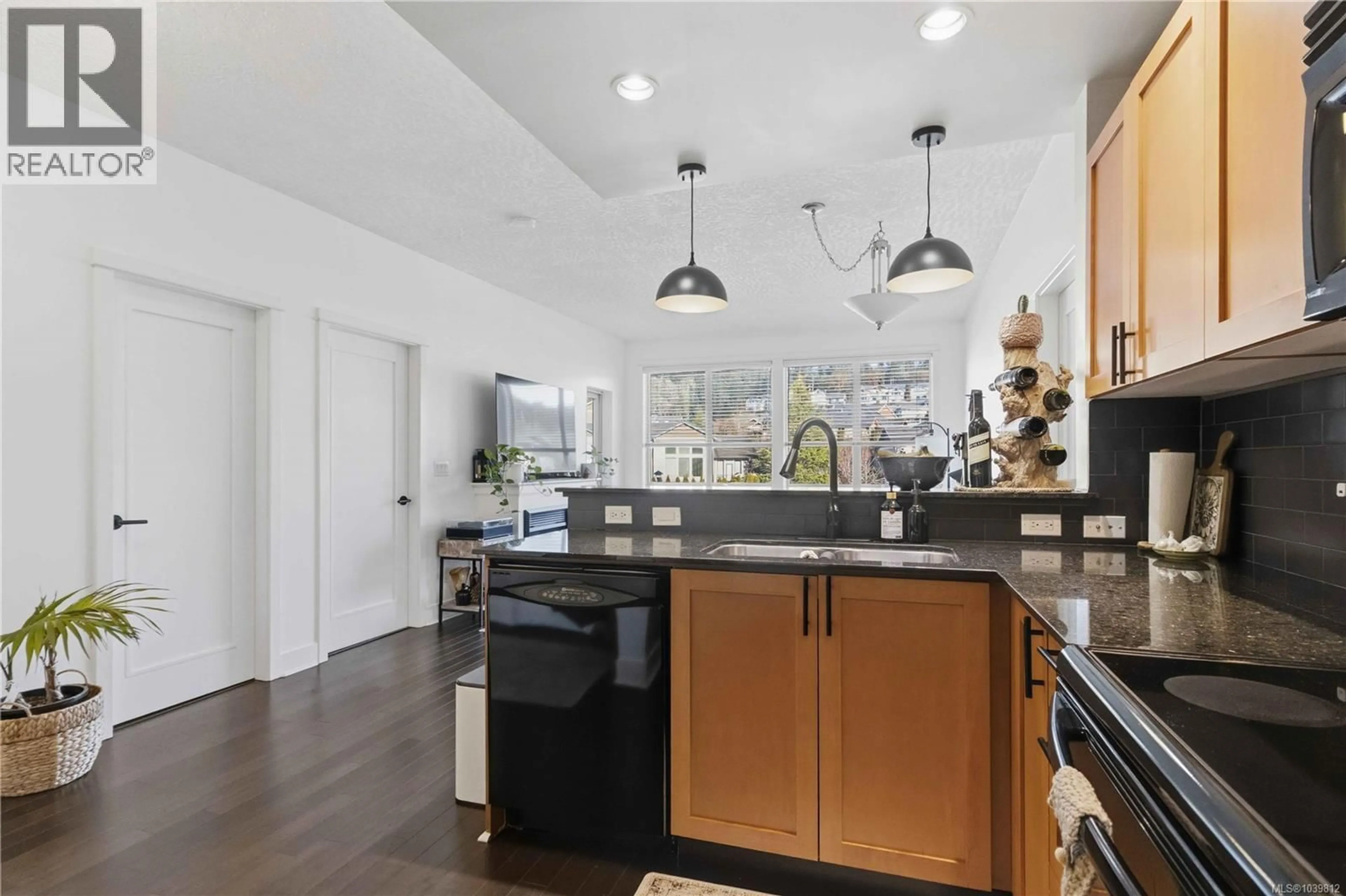 Open concept kitchen, unknown for 303 - 627 BROOKSIDE ROAD, Colwood British Columbia V9C0C3