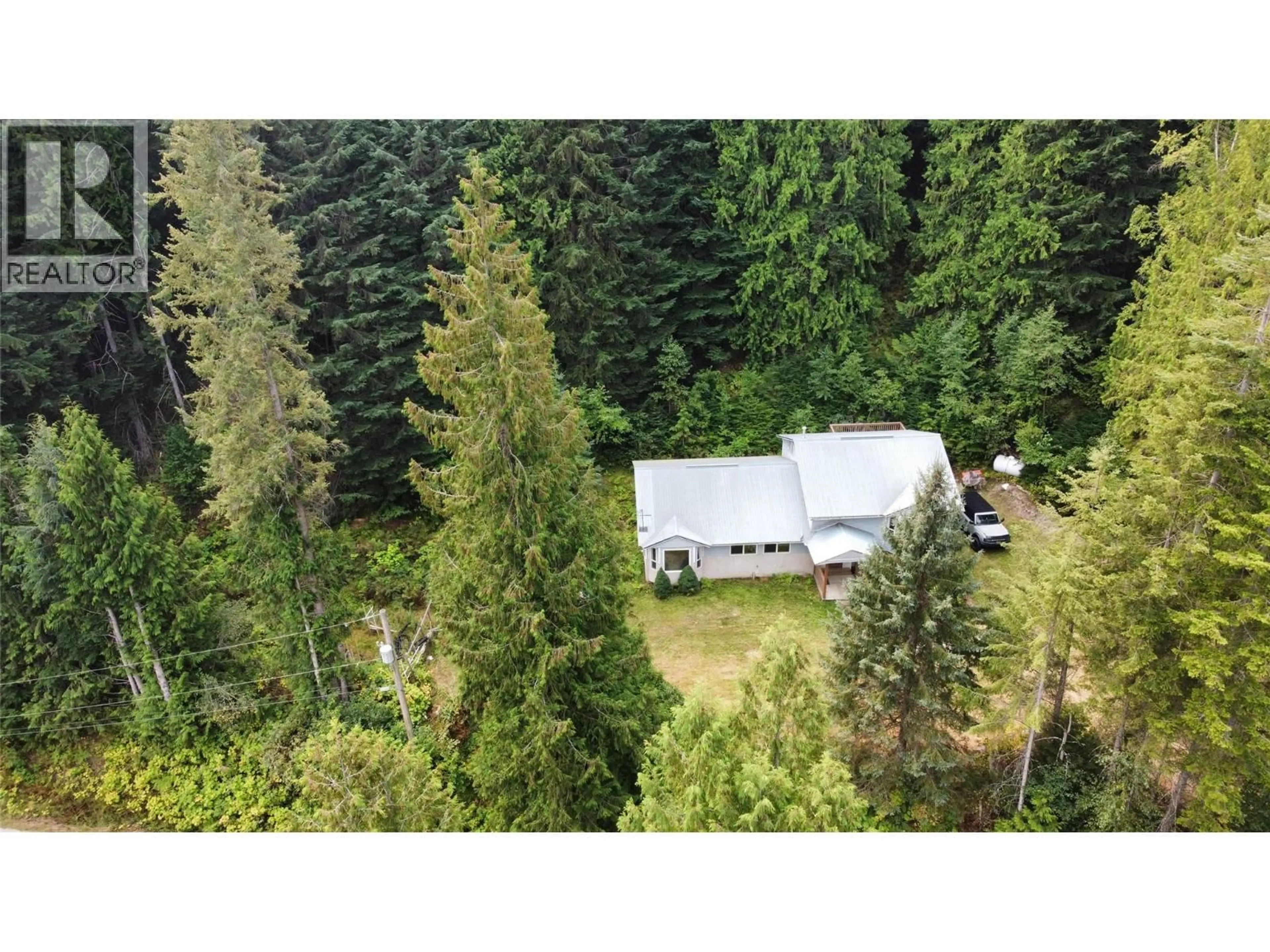 A pic from outside/outdoor area/front of a property/back of a property/a pic from drone, forest/trees view for 3420 PASS CREEK ROAD, Krestova British Columbia V0G1H2