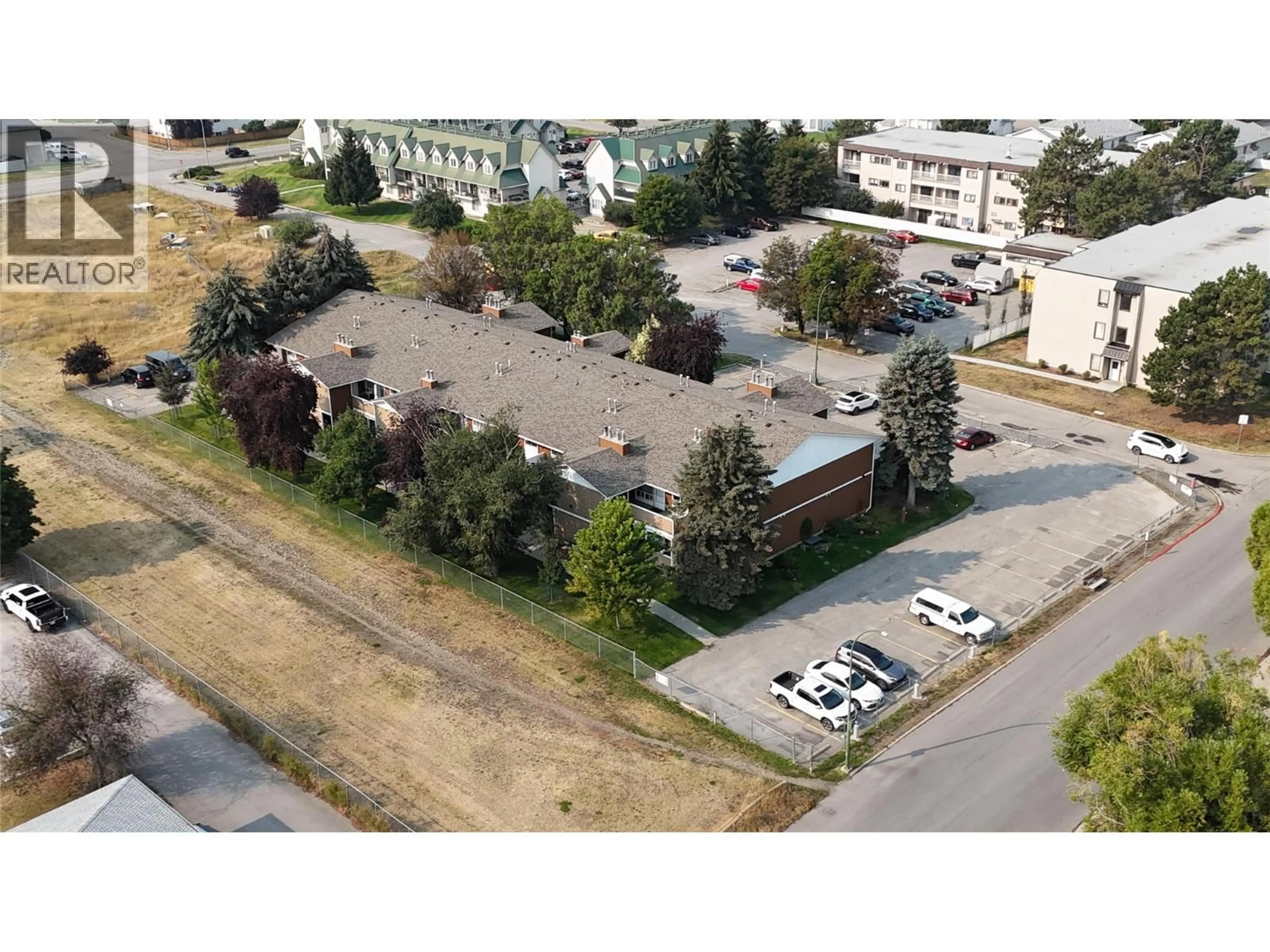 A pic from outside/outdoor area/front of a property/back of a property/a pic from drone, building for 110 - 2365 12TH STREET NORTH, Cranbrook British Columbia V1C5T4
