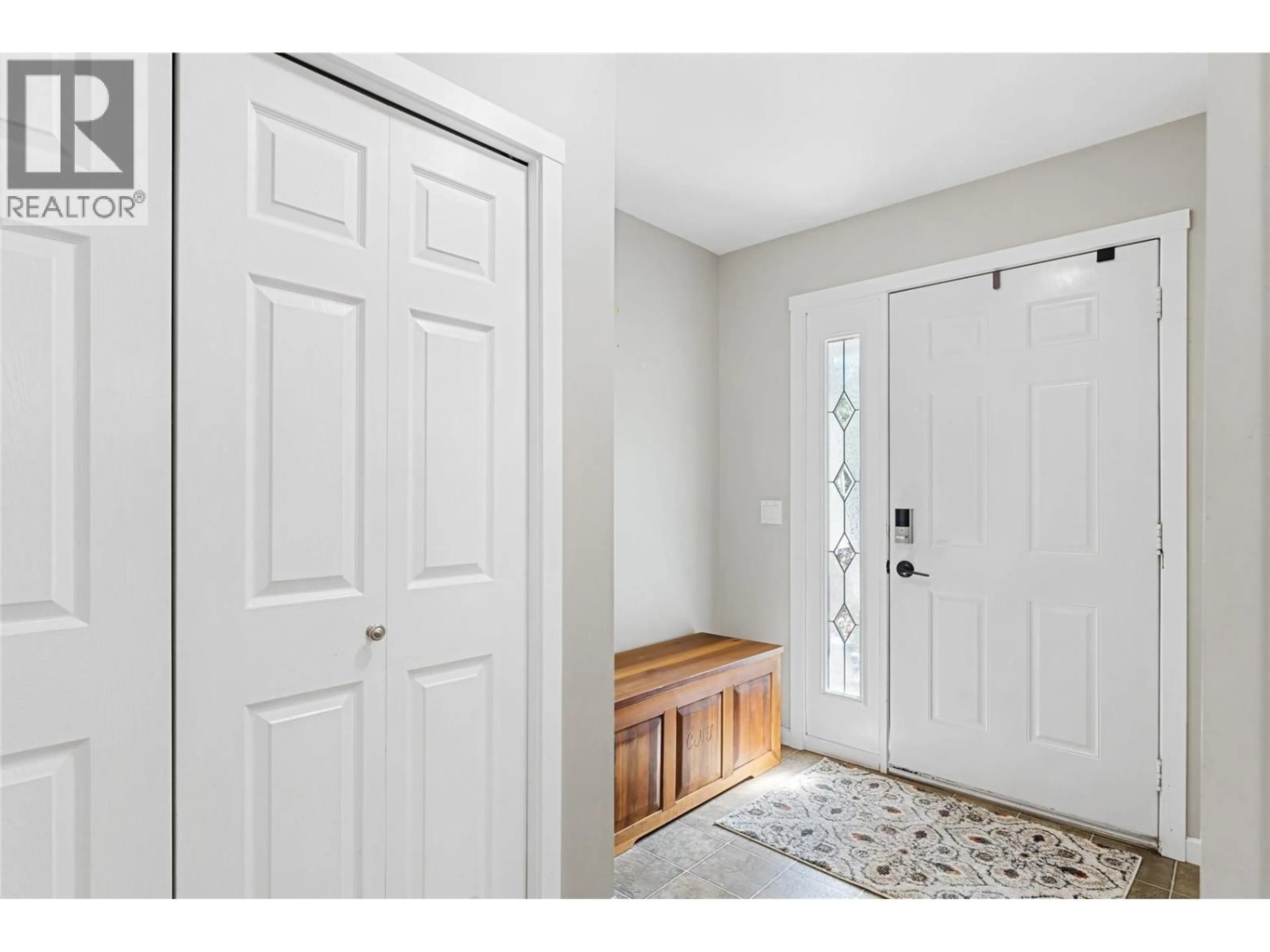 Indoor entryway for 115 - 914 CRAIG ROAD, Kelowna British Columbia V1X7Z7
