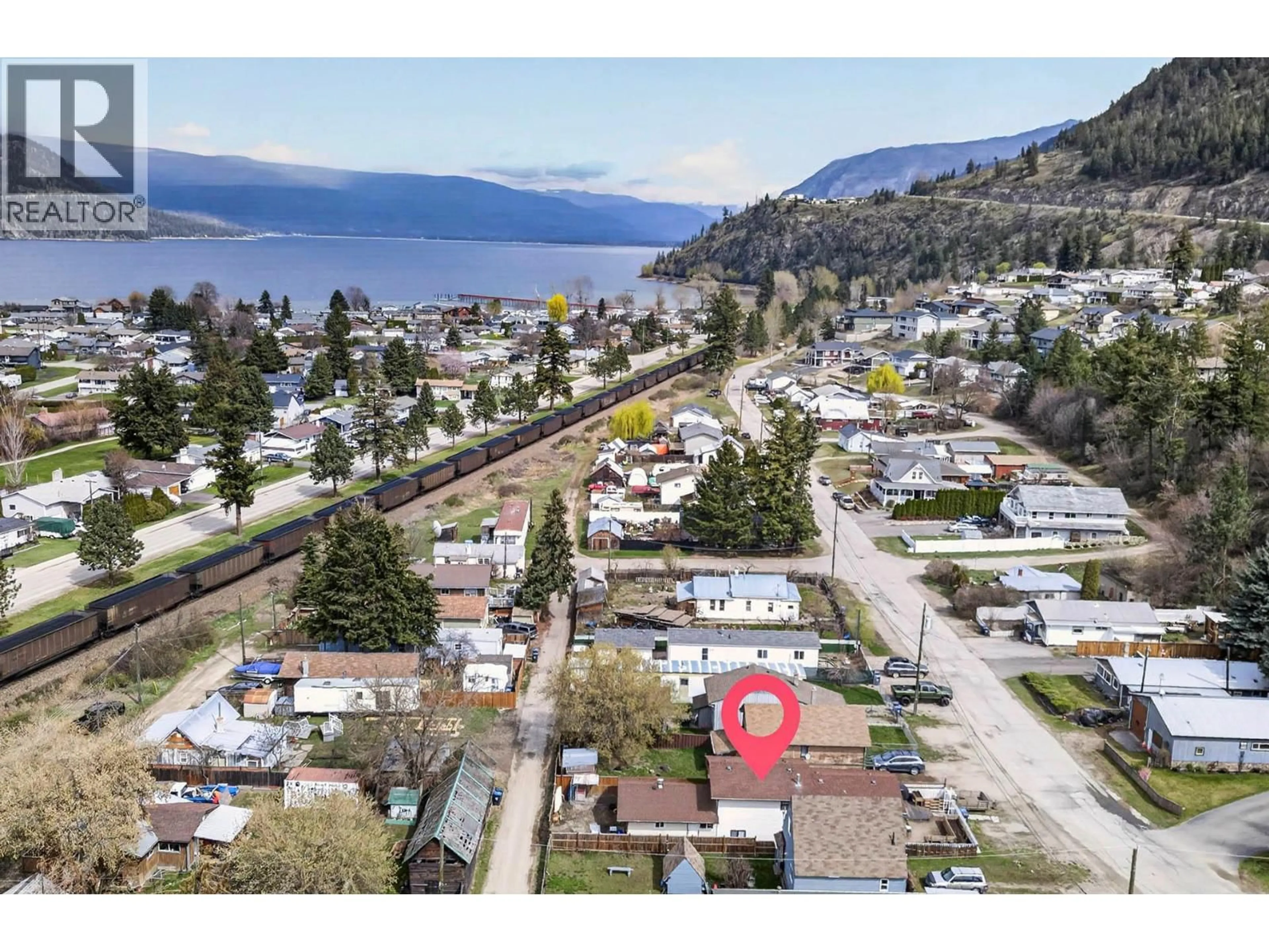 A pic from outside/outdoor area/front of a property/back of a property/a pic from drone, mountain view for 1018 HILLSIDE AVENUE, Chase British Columbia V0E1M0