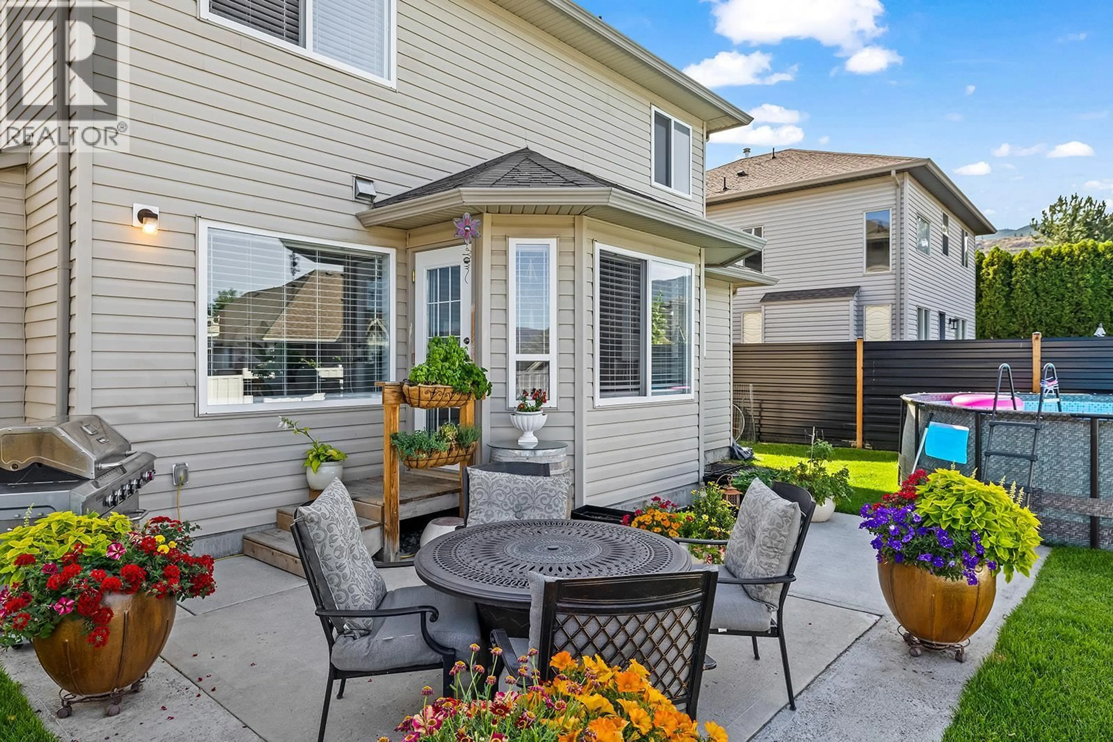 Patio, street for 606 SOUTH CREST DRIVE, Kelowna British Columbia V1W4Y6
