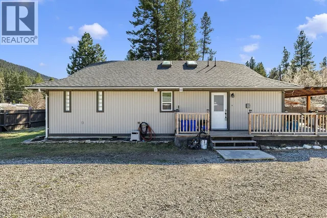 5835 3RD STREET, Beaverdell 2
