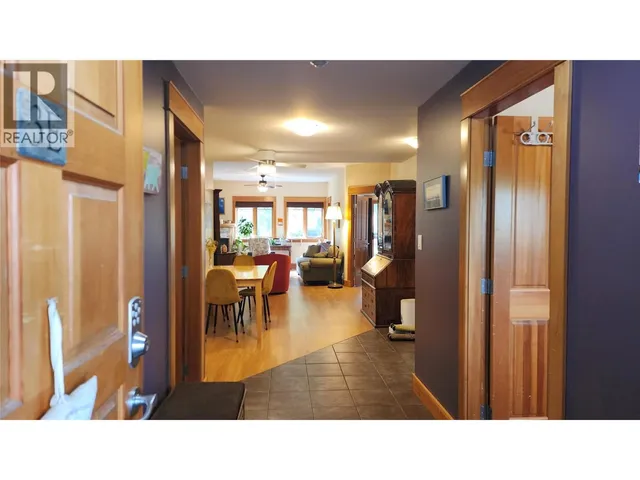 3E - 1005 MOUNTAIN VIEW ROAD, Rossland 3