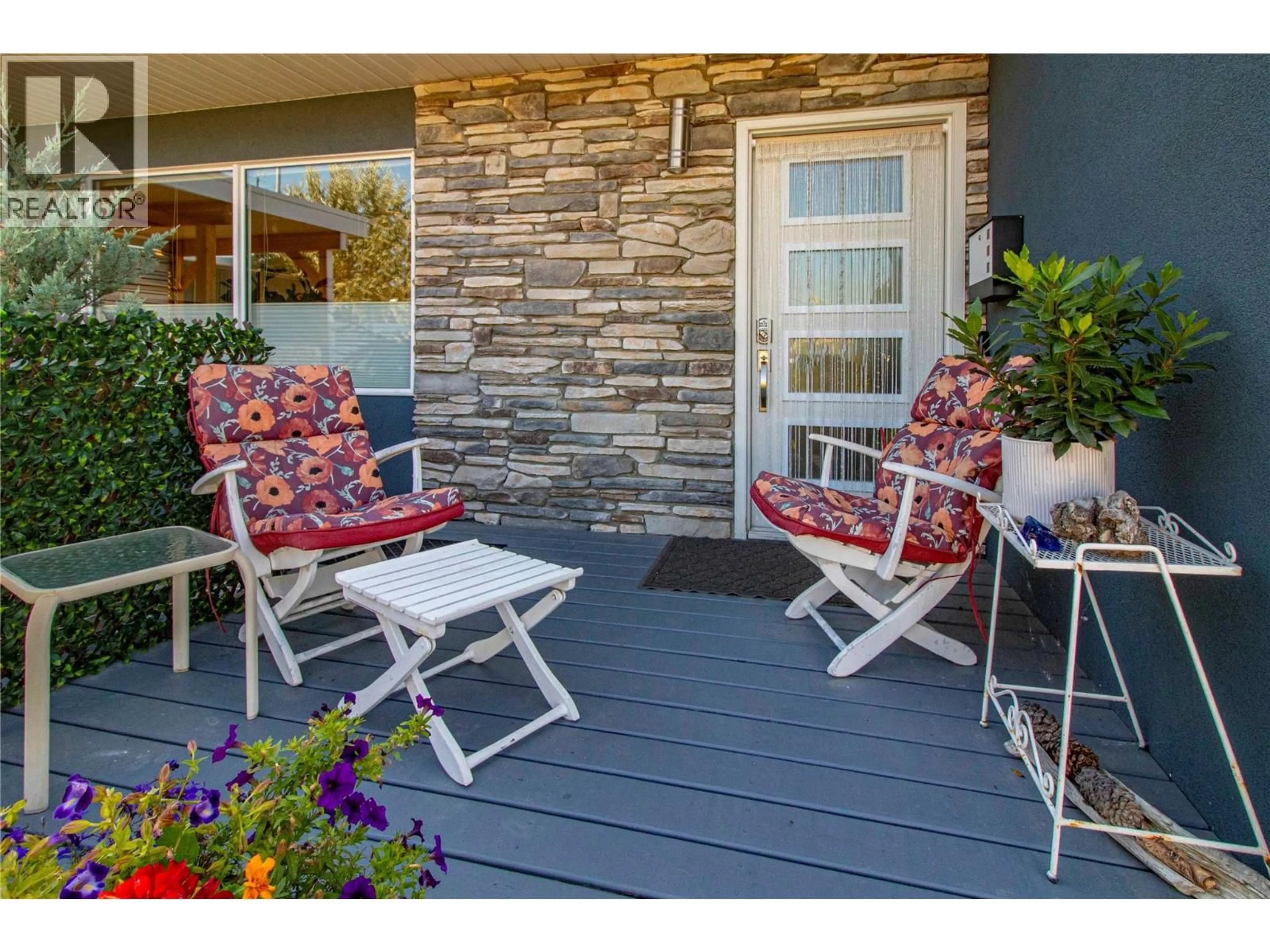 Patio, unknown for 760 WESTMINSTER AVENUE EAST, Penticton British Columbia V2A1J3