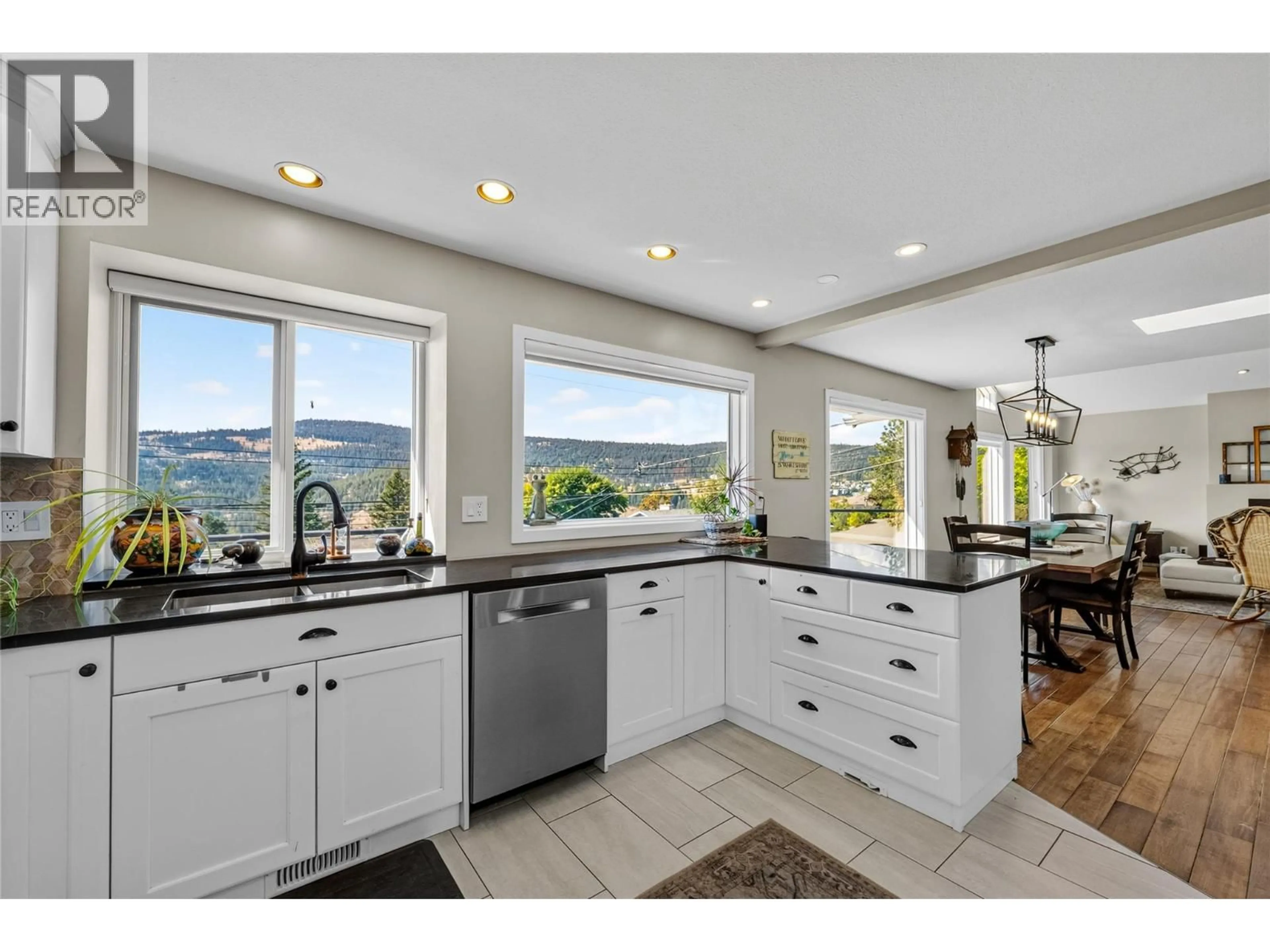 Open concept kitchen, ceramic/tile floor for 1434 MT DUFFERIN DRIVE, Kamloops British Columbia V2E1S1