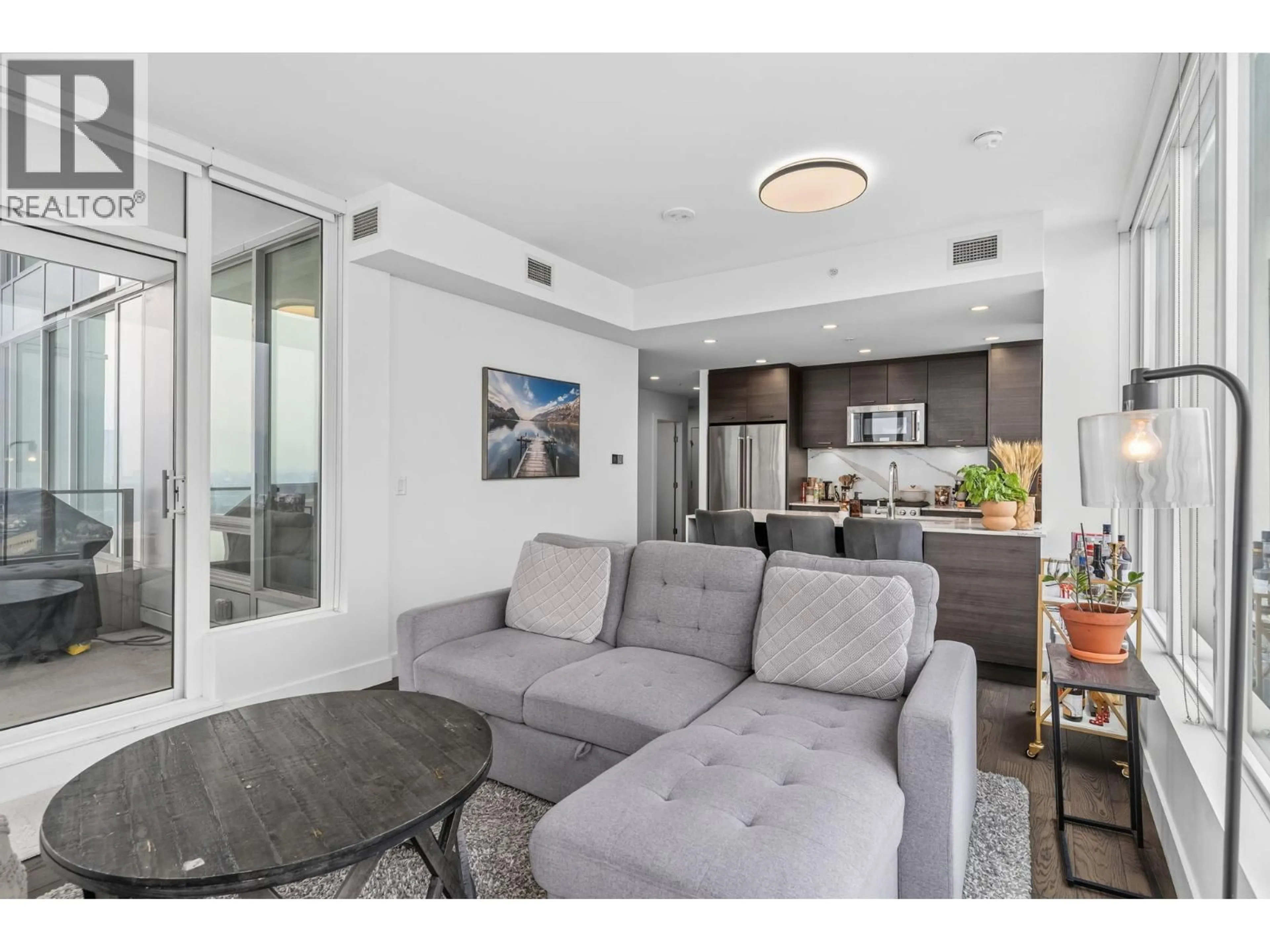 Living room with furniture, unknown for 1102 - 1181 SUNSET DRIVE, Kelowna British Columbia V1Y0J4