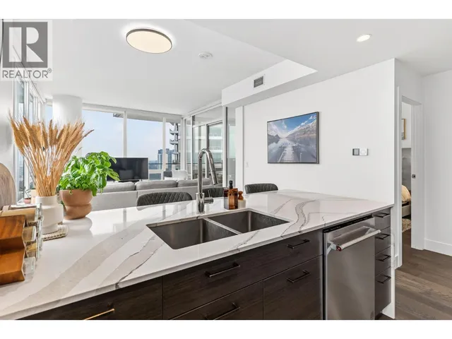 1102 - 1181 SUNSET DRIVE, Kelowna 5