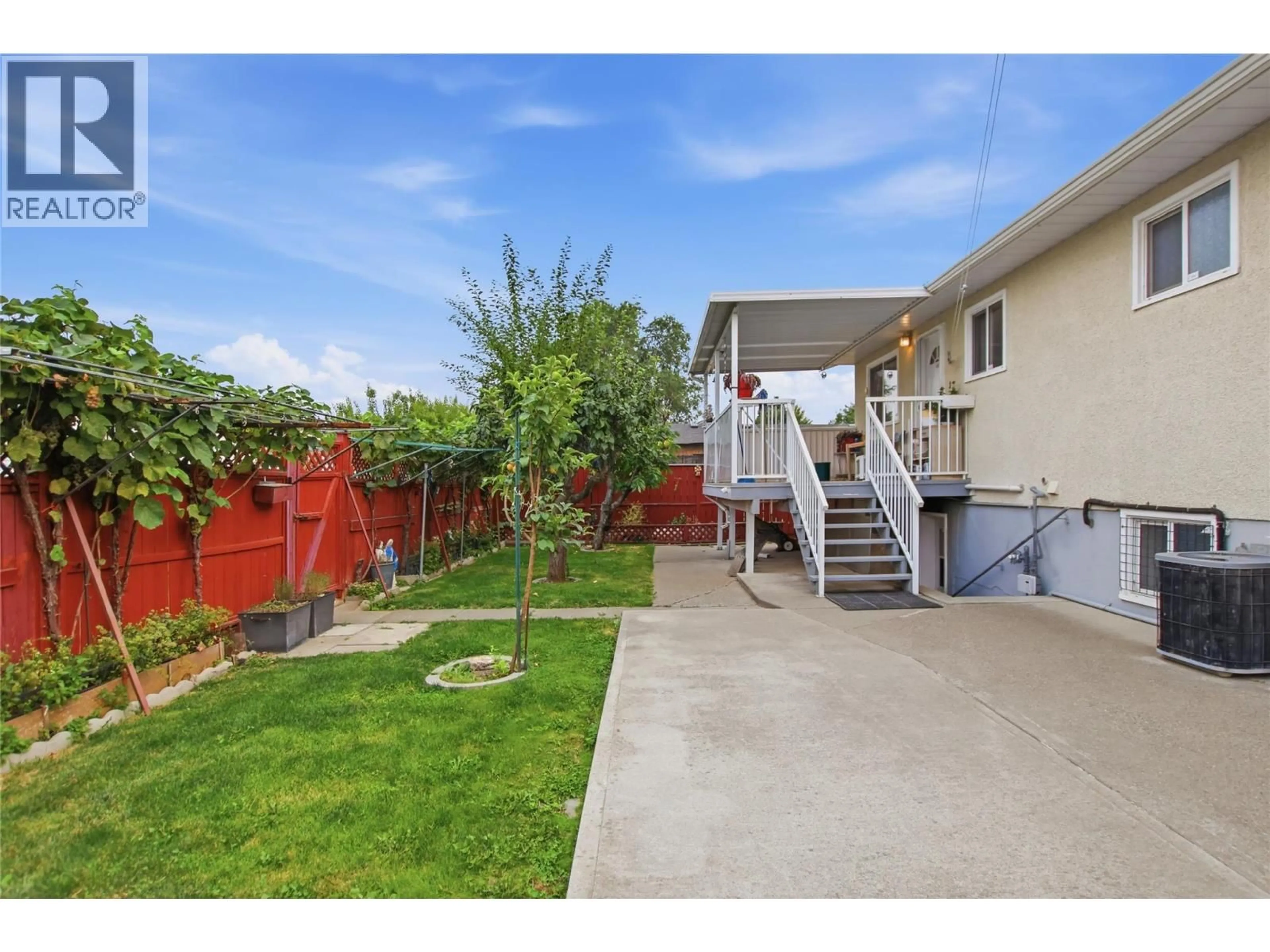 Patio, street for 334 MCGOWAN AVENUE, Kamloops British Columbia V2B2N7