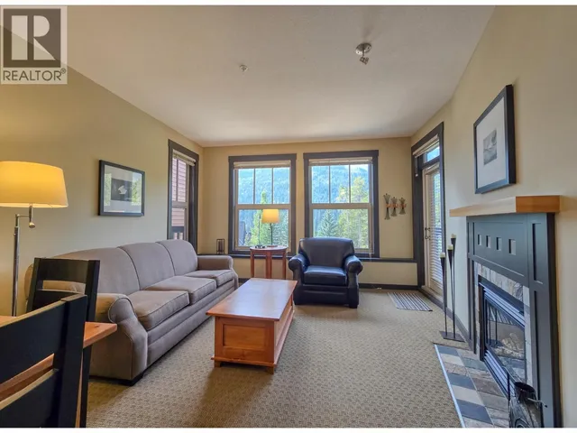 104 - 2064 SUMMIT DRIVE, Panorama 2