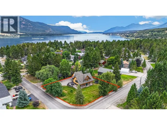 5853 JUNIPER ROAD, Fairmont Hot Springs 2