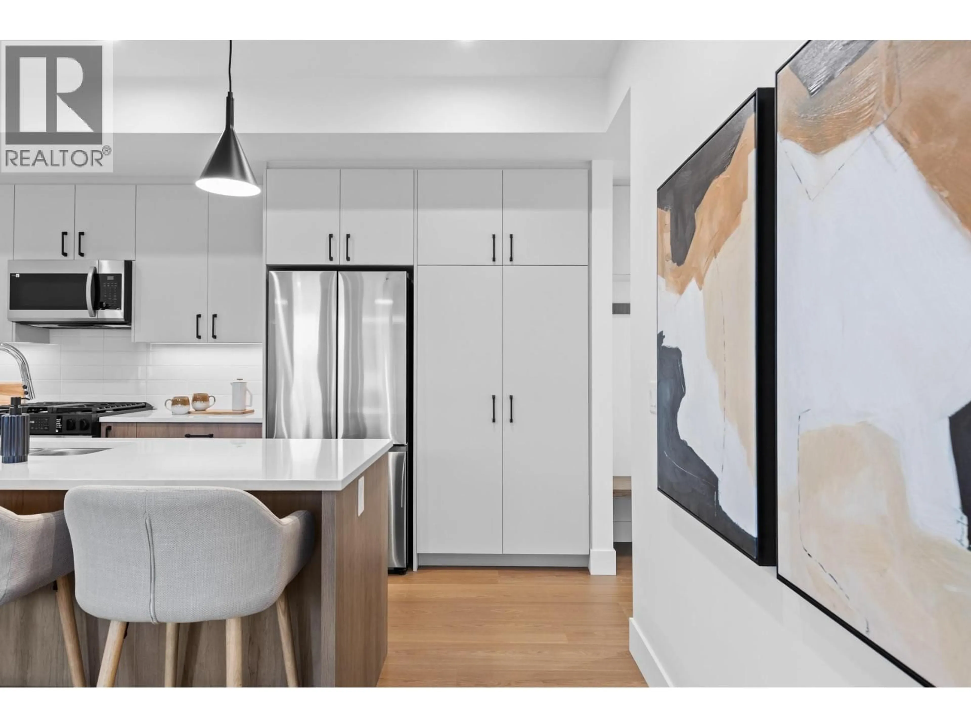 Open concept kitchen, unknown for 5 - 1463 INKAR ROAD, Kelowna British Columbia V1Y8J1