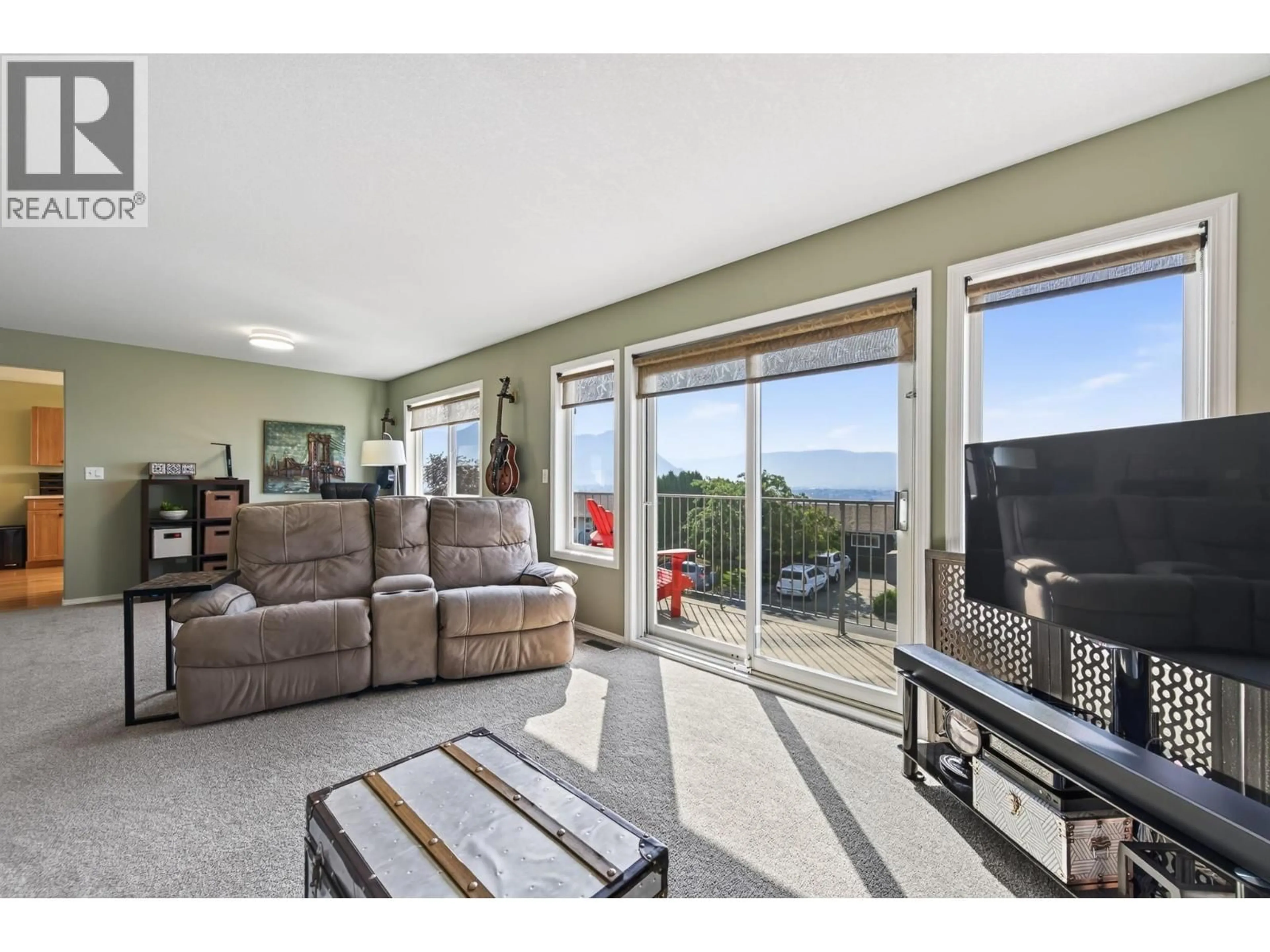 Living room with furniture, unknown for 1760 NORTH RIVER DRIVE, Kamloops British Columbia V2B7N7