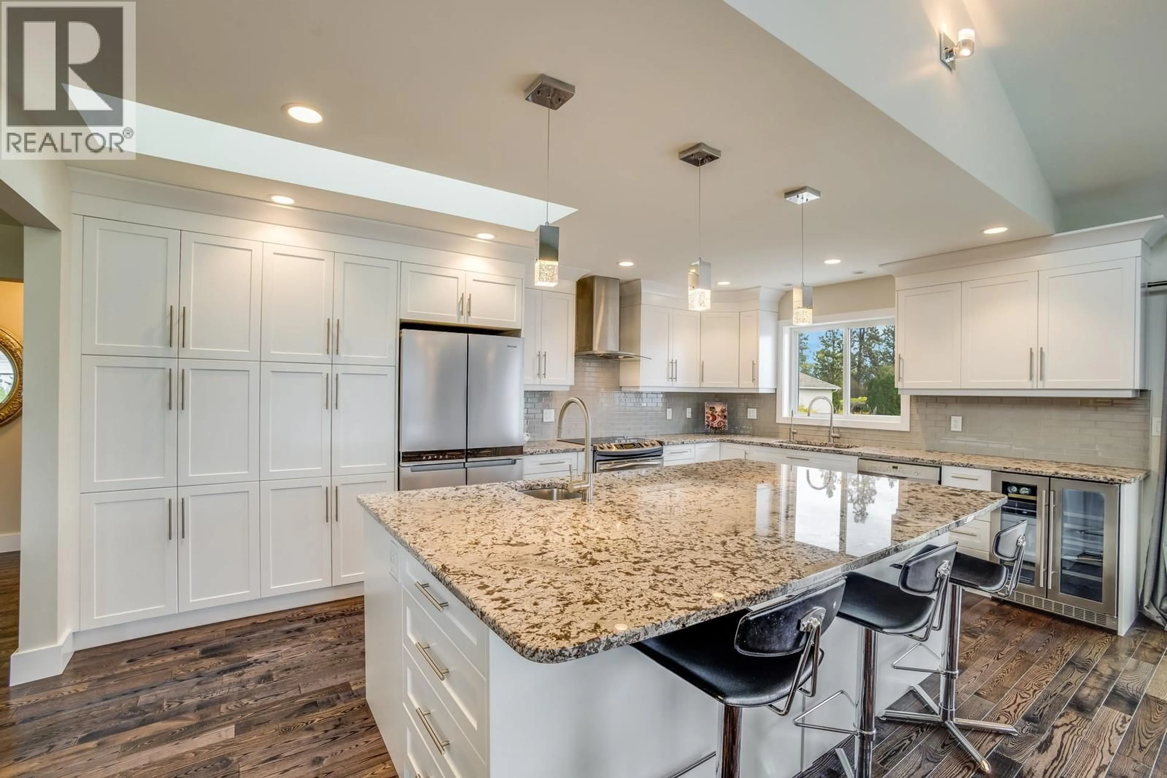Open concept kitchen, ceramic/tile floor for 3137 VECTOR DRIVE, West Kelowna British Columbia V1Z3B1