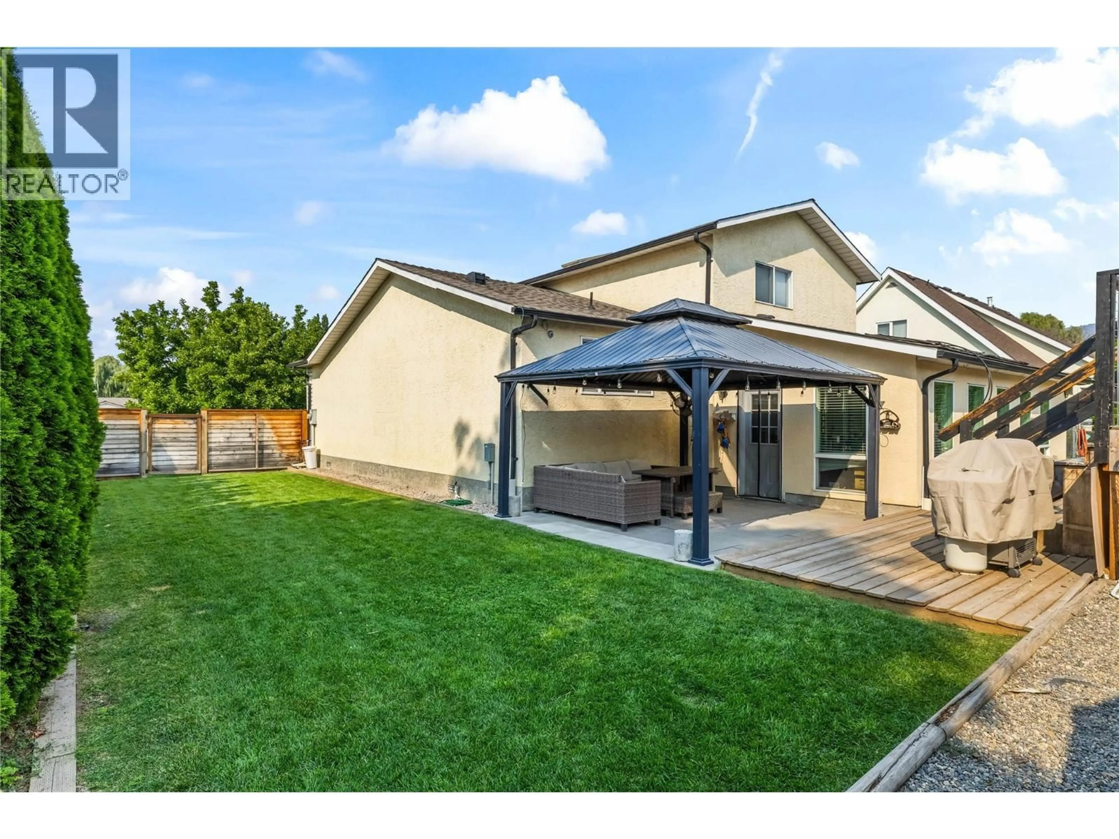 Patio, street for 263 DALGLEISH COURT, Kelowna British Columbia V1X7A4