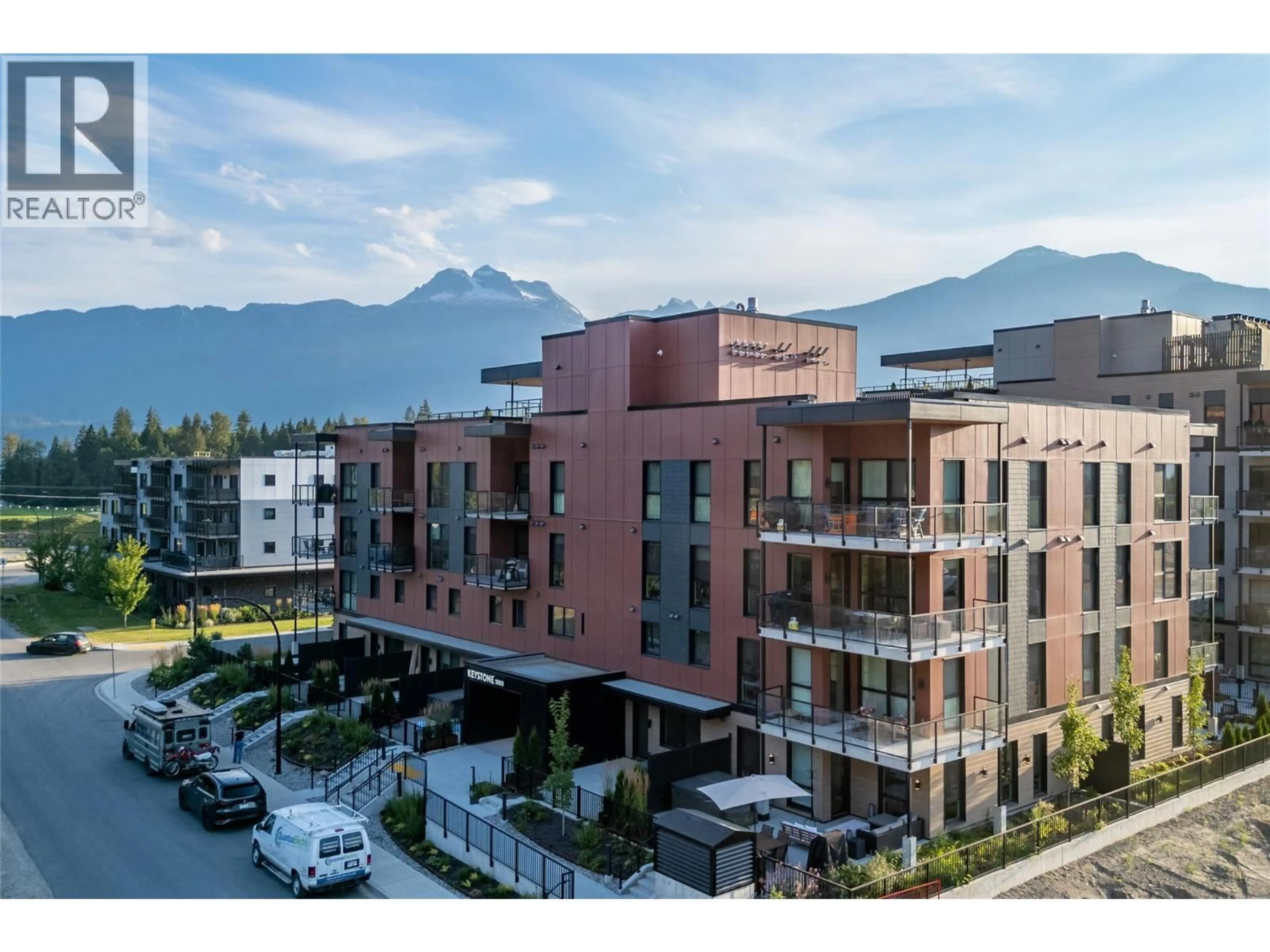 A pic from outside/outdoor area/front of a property/back of a property/a pic from drone, mountain view for 1301 - 1702 COURSIER AVENUE, Revelstoke British Columbia V0E2S3